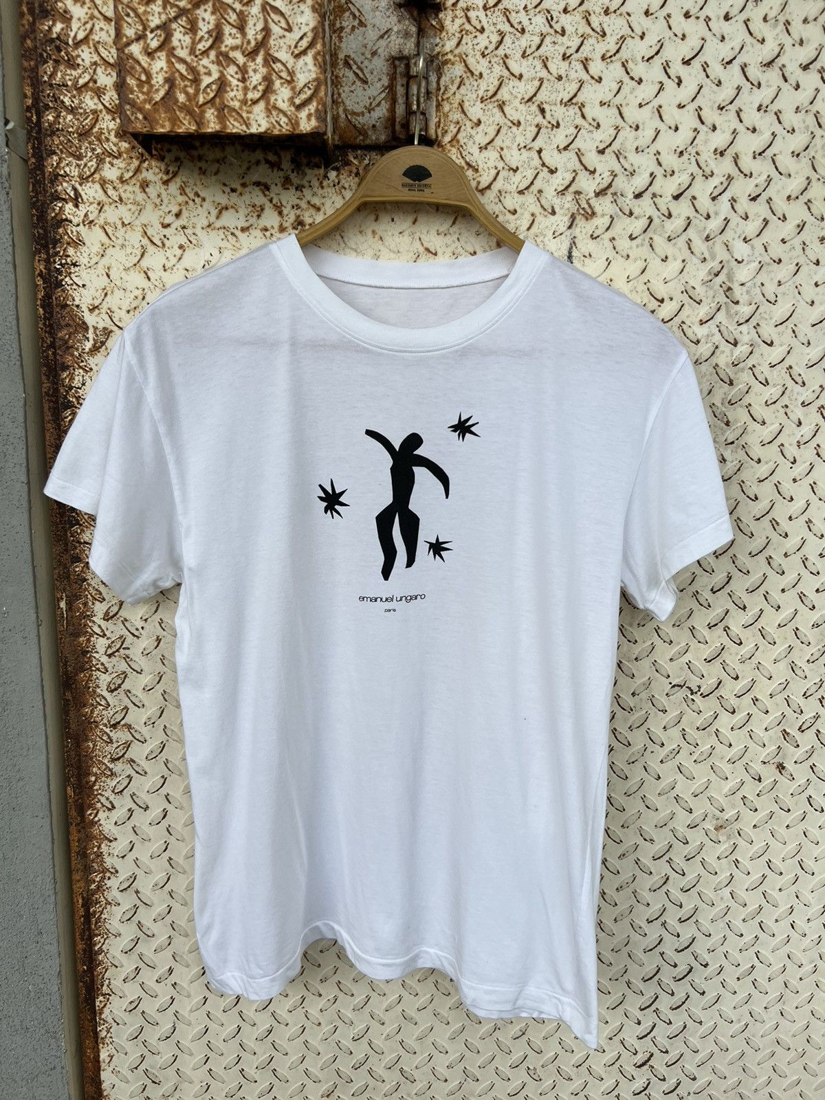 Emanuel Ungaro EMANUEL UNGARO PARIS TEE Size US M / EU 48-50 / 2 - 1 Thumbnail