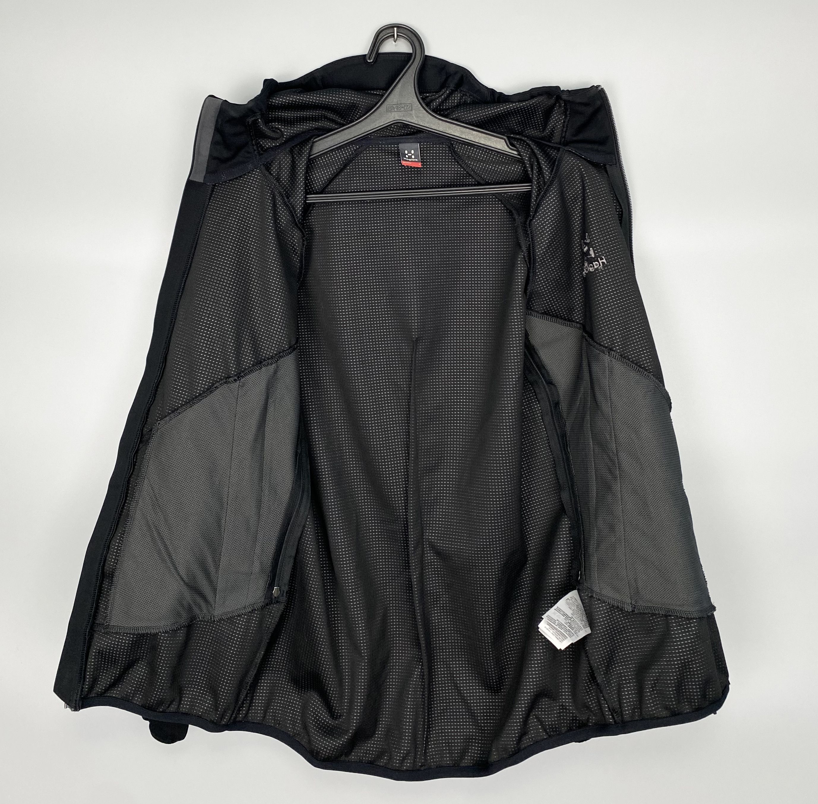 Haglofs Haglofs Multi WS Hood Women Gore Windstopper Black Techwear Size S / US 4 / IT 40 - 8 Thumbnail