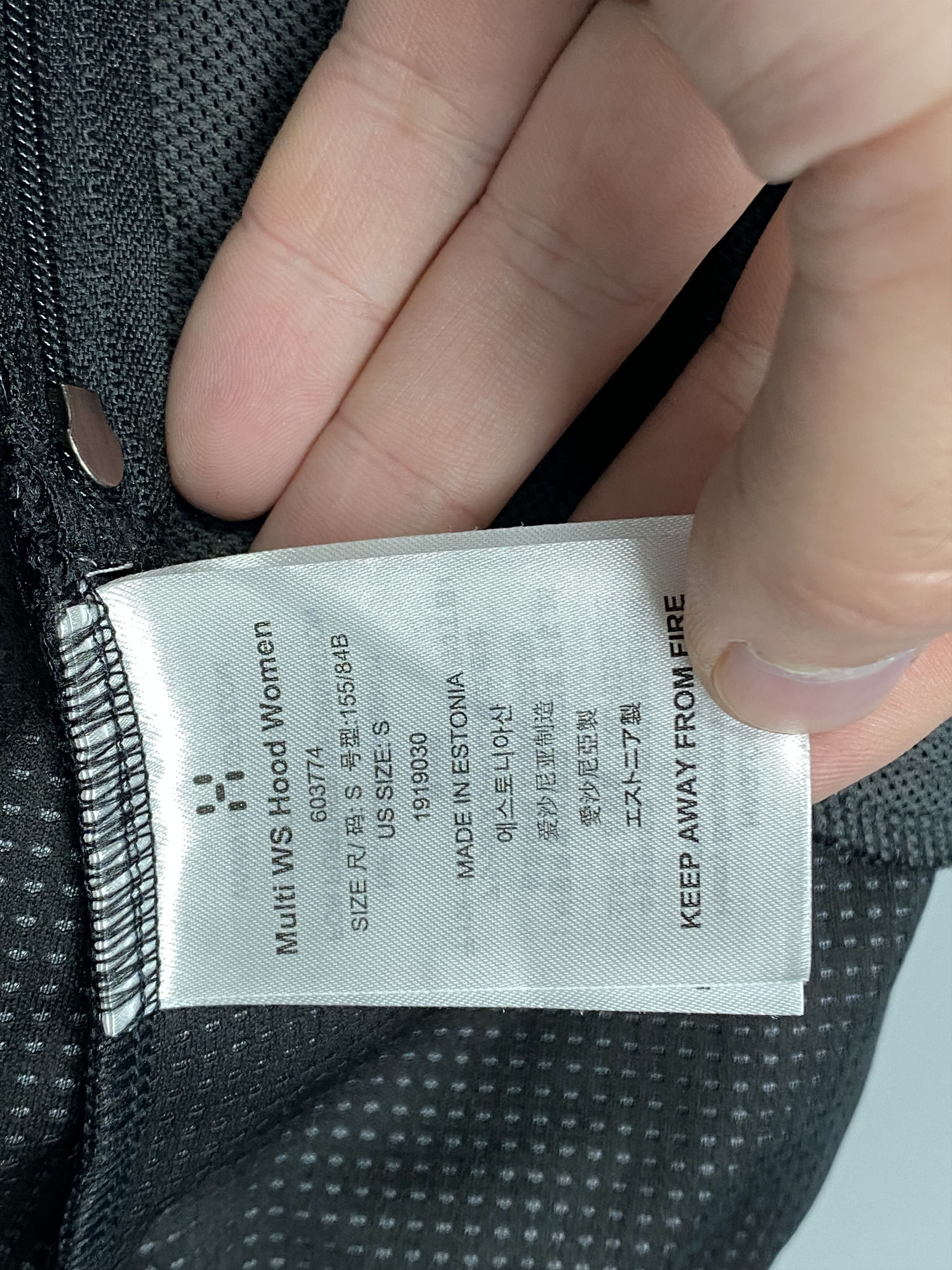 Haglofs Haglofs Multi WS Hood Women Gore Windstopper Black Techwear Size S / US 4 / IT 40 - 10 Thumbnail