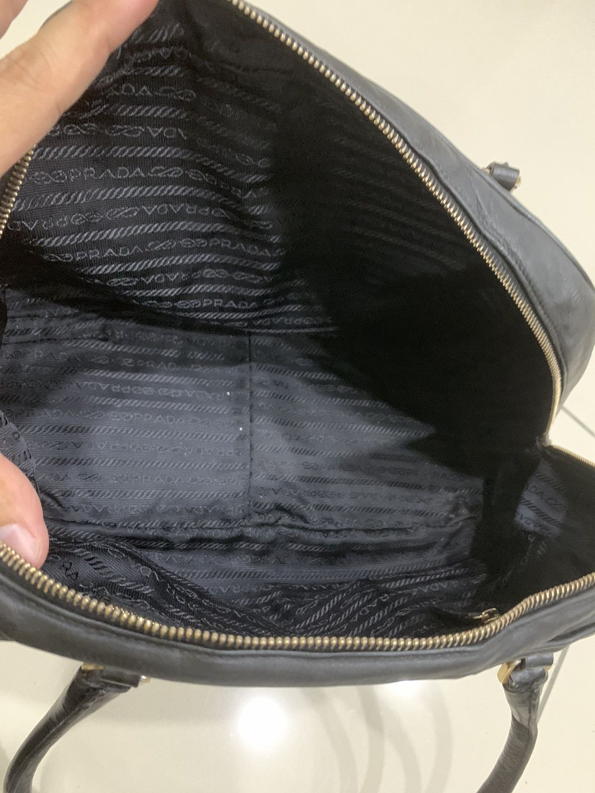 Prada PRADA BLACK LEATHER SHOULDER BAG BOWLING Size ONE SIZE - 12 Thumbnail
