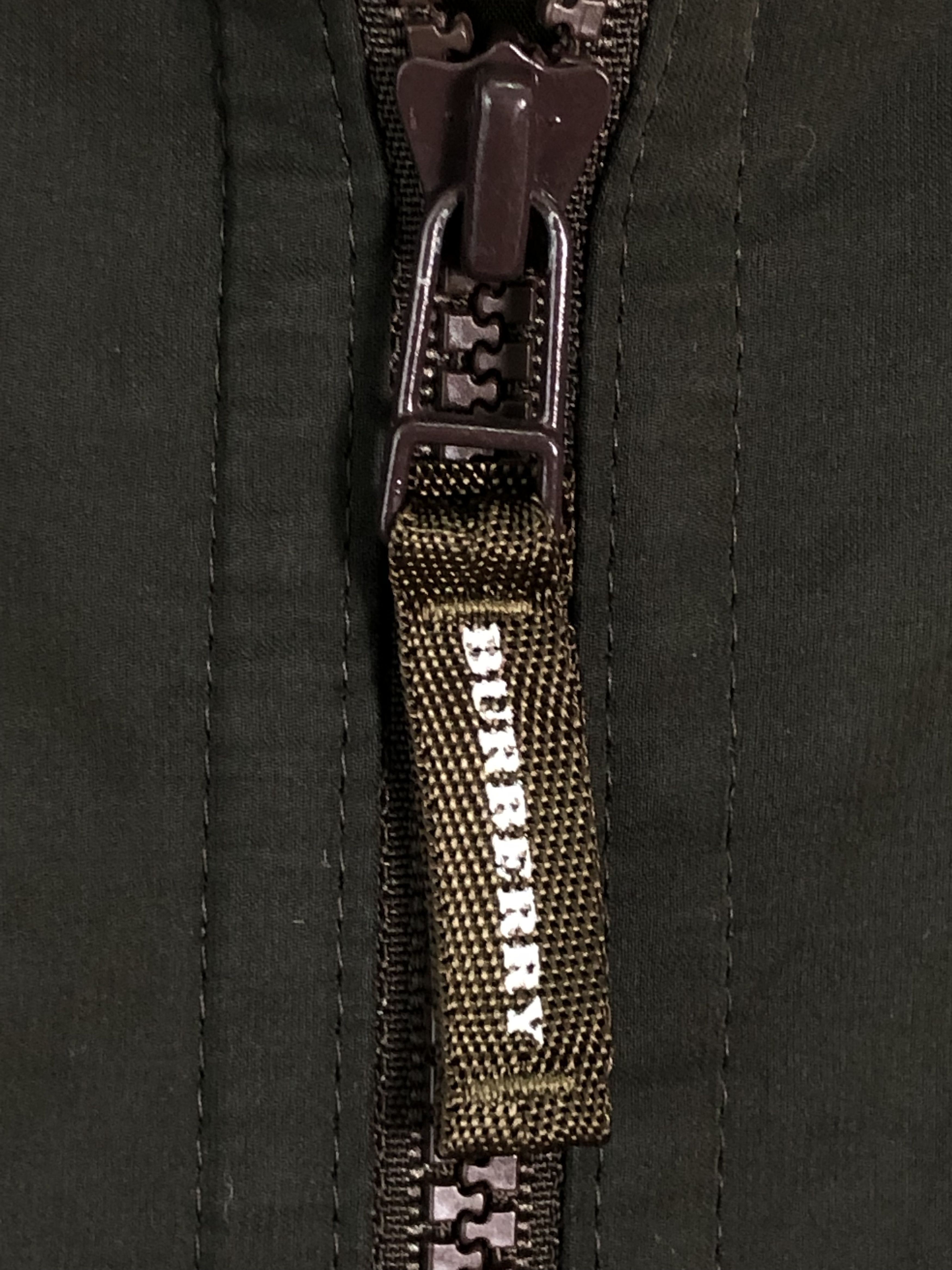 Burberry RAINPROOF COATED LIGHT JACKET Size US M / EU 48-50 / 2 - 6 Thumbnail