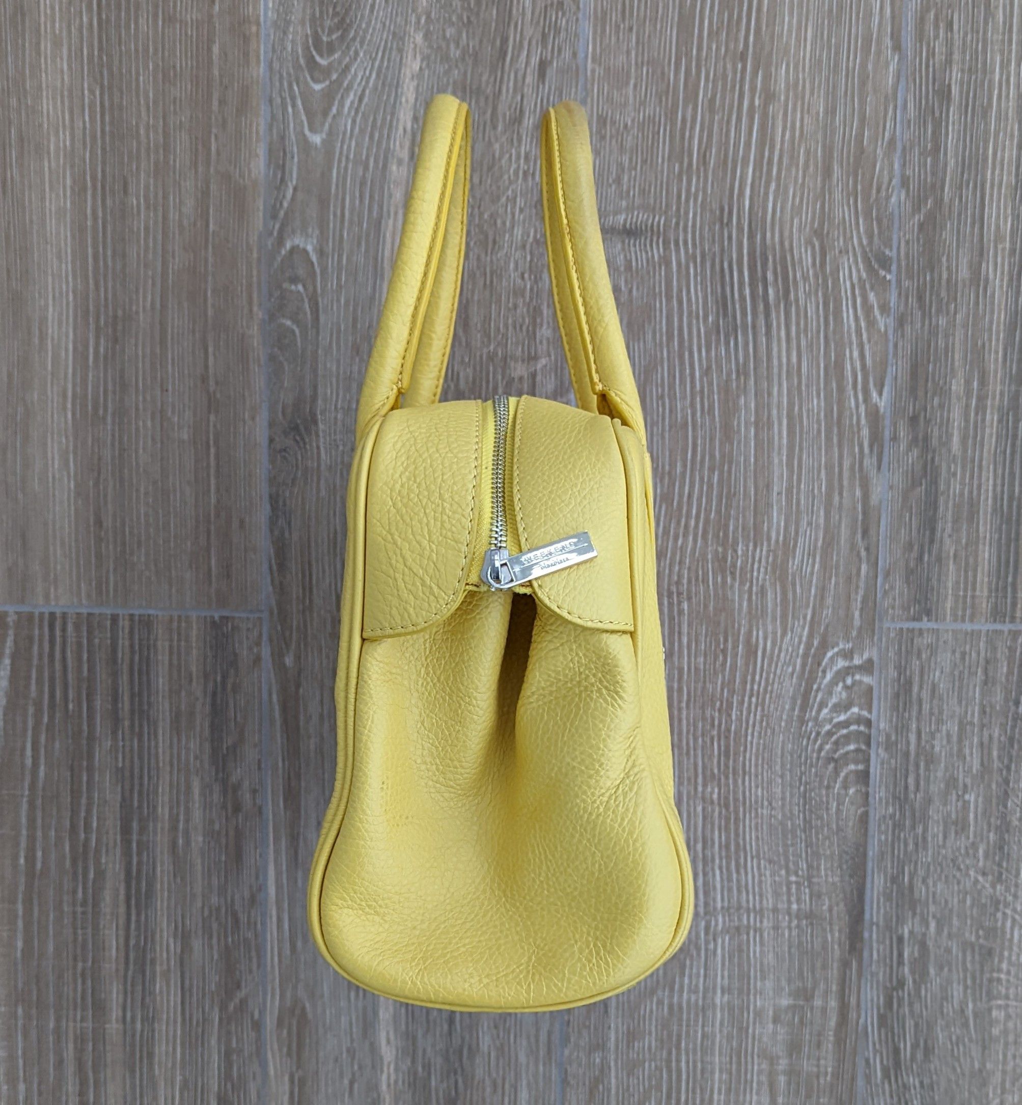 Max Mara × Weekend Max Mara Weekend Max Mara Lime Leather Lemon Handbag Luxury Brand Size ONE SIZE - 22 Thumbnail