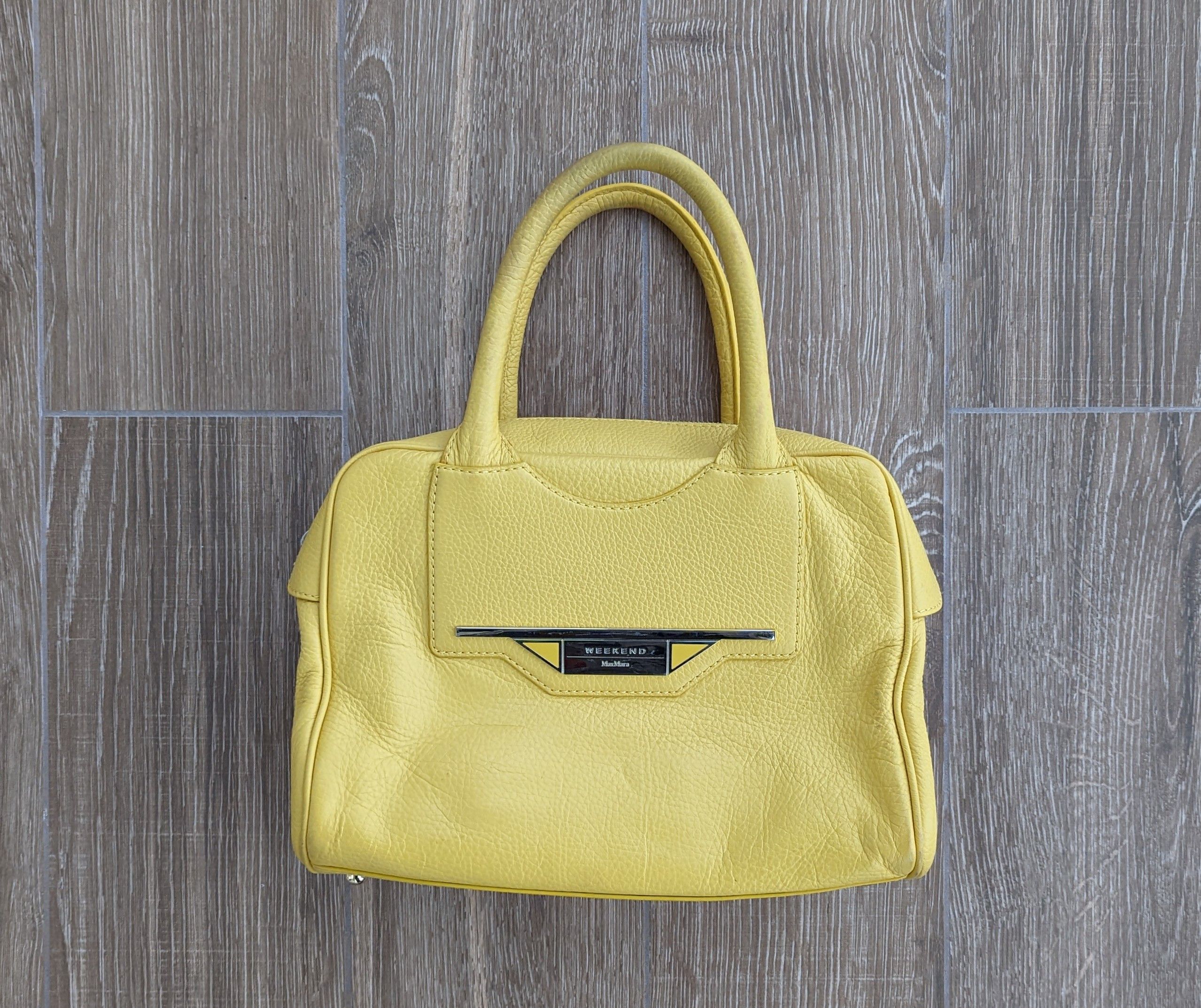 Max Mara × Weekend Max Mara Weekend Max Mara Lime Leather Lemon Handbag Luxury Brand Size ONE SIZE - 1 Thumbnail