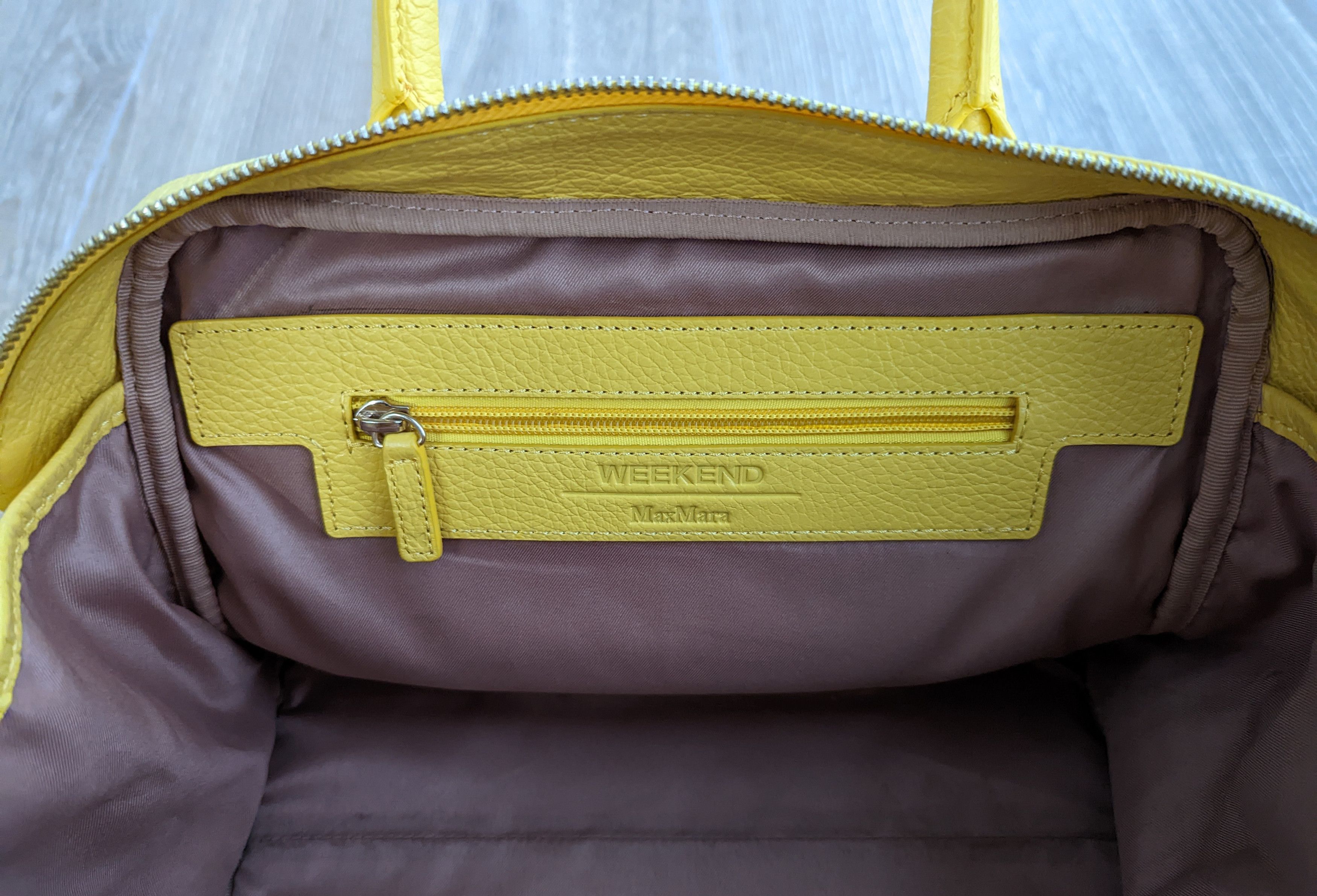 Max Mara × Weekend Max Mara Weekend Max Mara Lime Leather Lemon Handbag Luxury Brand Size ONE SIZE - 12 Thumbnail