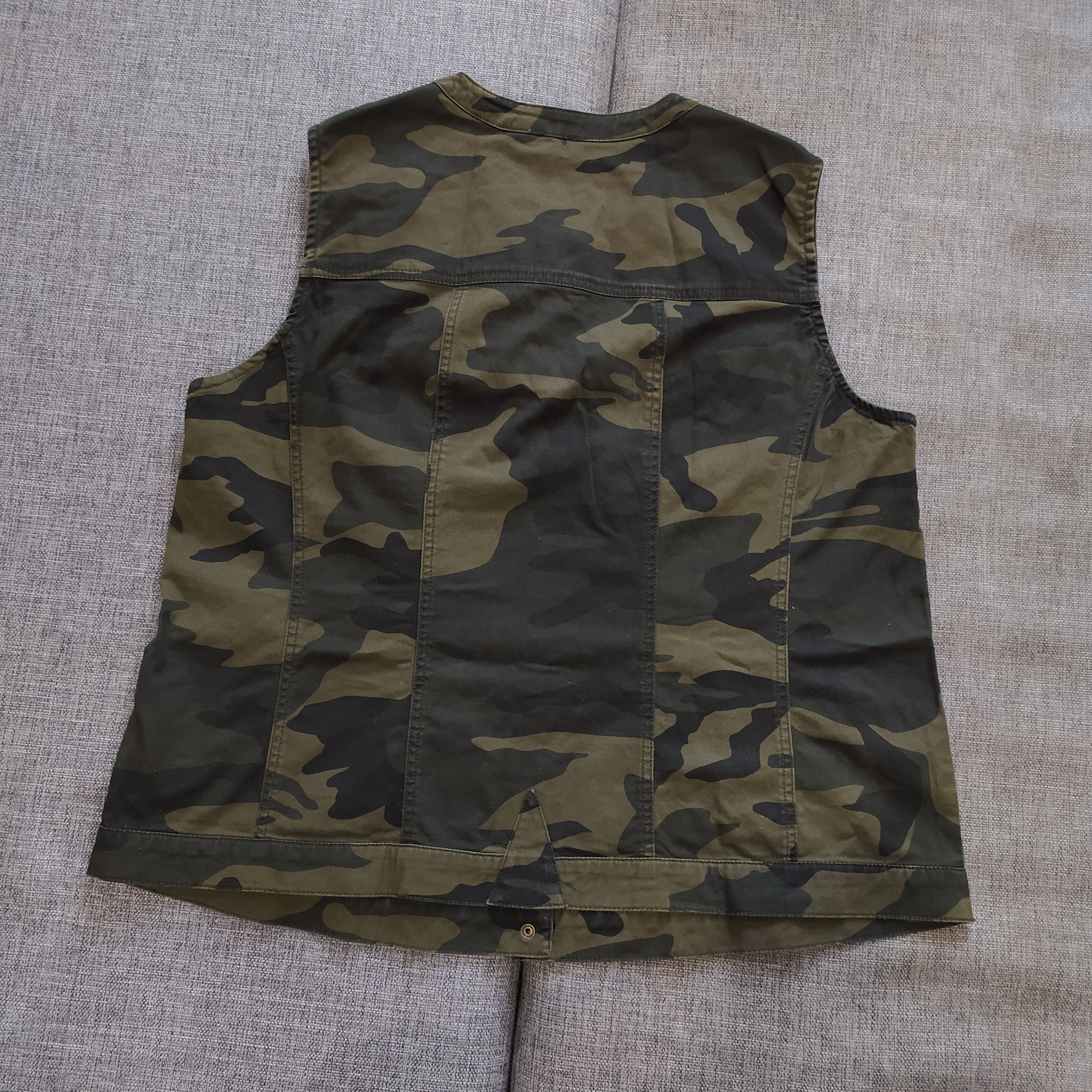 Vintage Vintage Y2K Camo Crewneck Military Sleeveless Vest Size US L / EU 52-54 / 3 - 6 Thumbnail