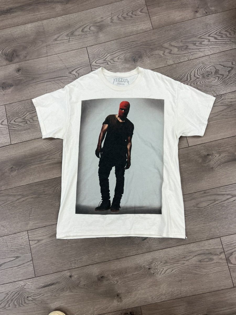 Kanye West Kanye West Yeezus Tour Tee Rare large ye Size US L / EU 52-54 / 3 - 1 Thumbnail