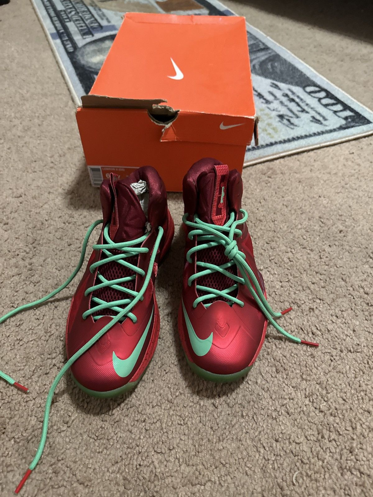 Nike Christmas Lebron x gs Size US 6.5 / EU 39-40 - 3 Thumbnail