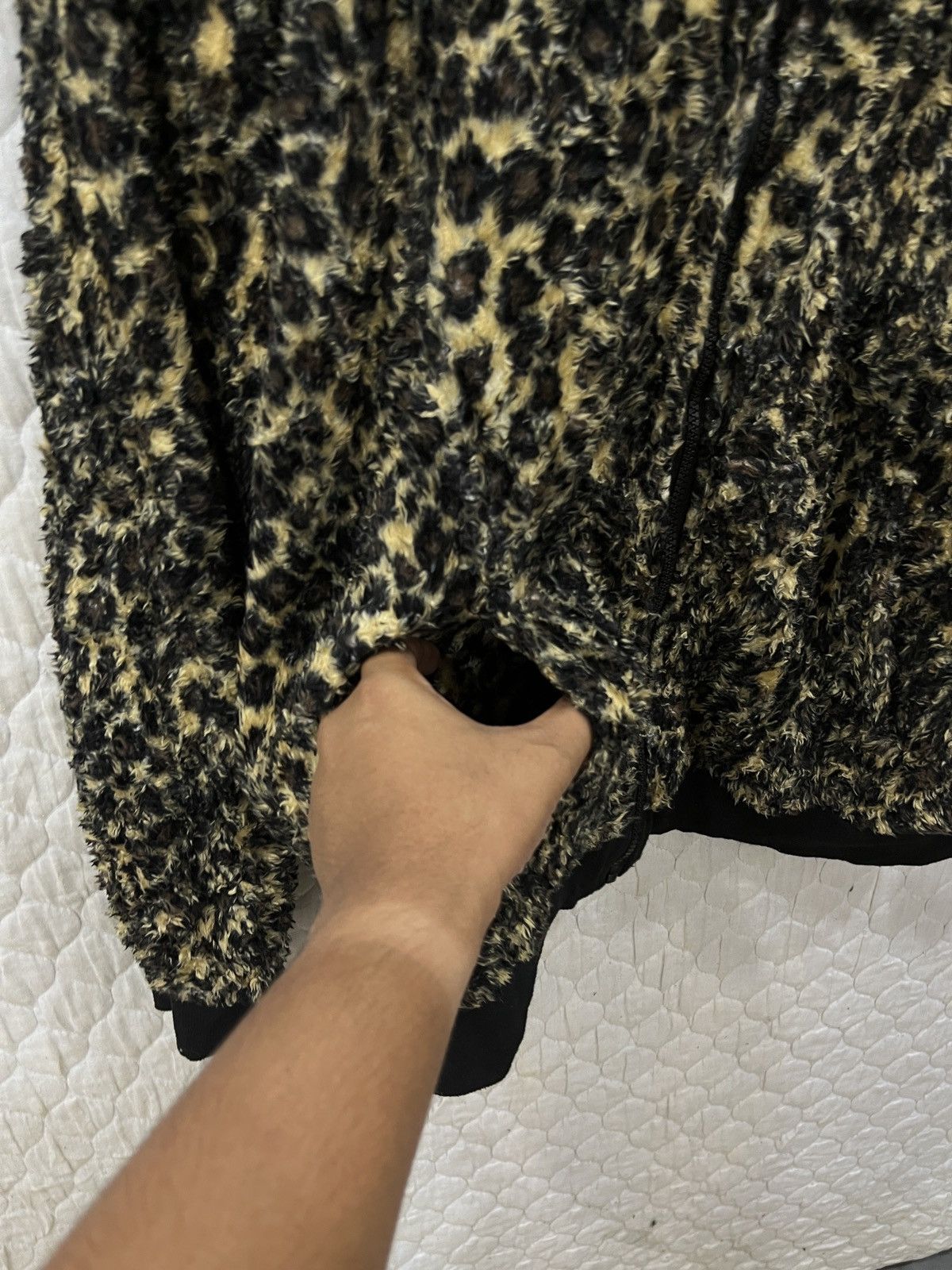 (Eee). MODISH GAZE LEOPARD HOODIE SWEATER