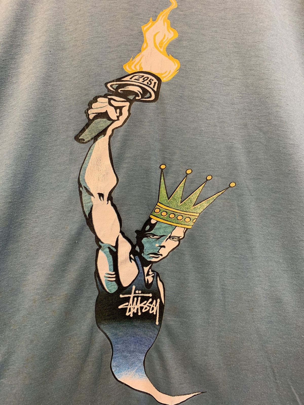statue tee stussy