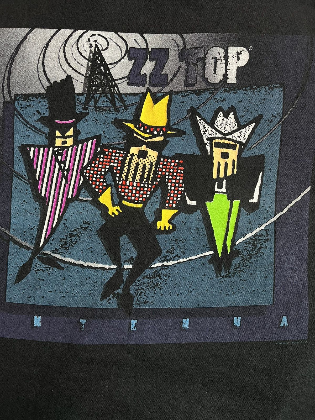 Vintage ZZ Top Antenna World Tour Faded T-Shirt