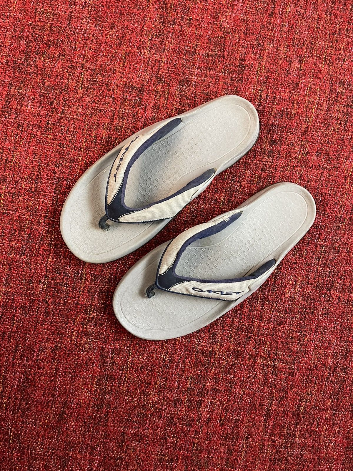 Oakley × Vintage Oakley Y2K vintage gorpcore style sandals flip flops Size US 8 / EU 41 - 2 Thumbnail