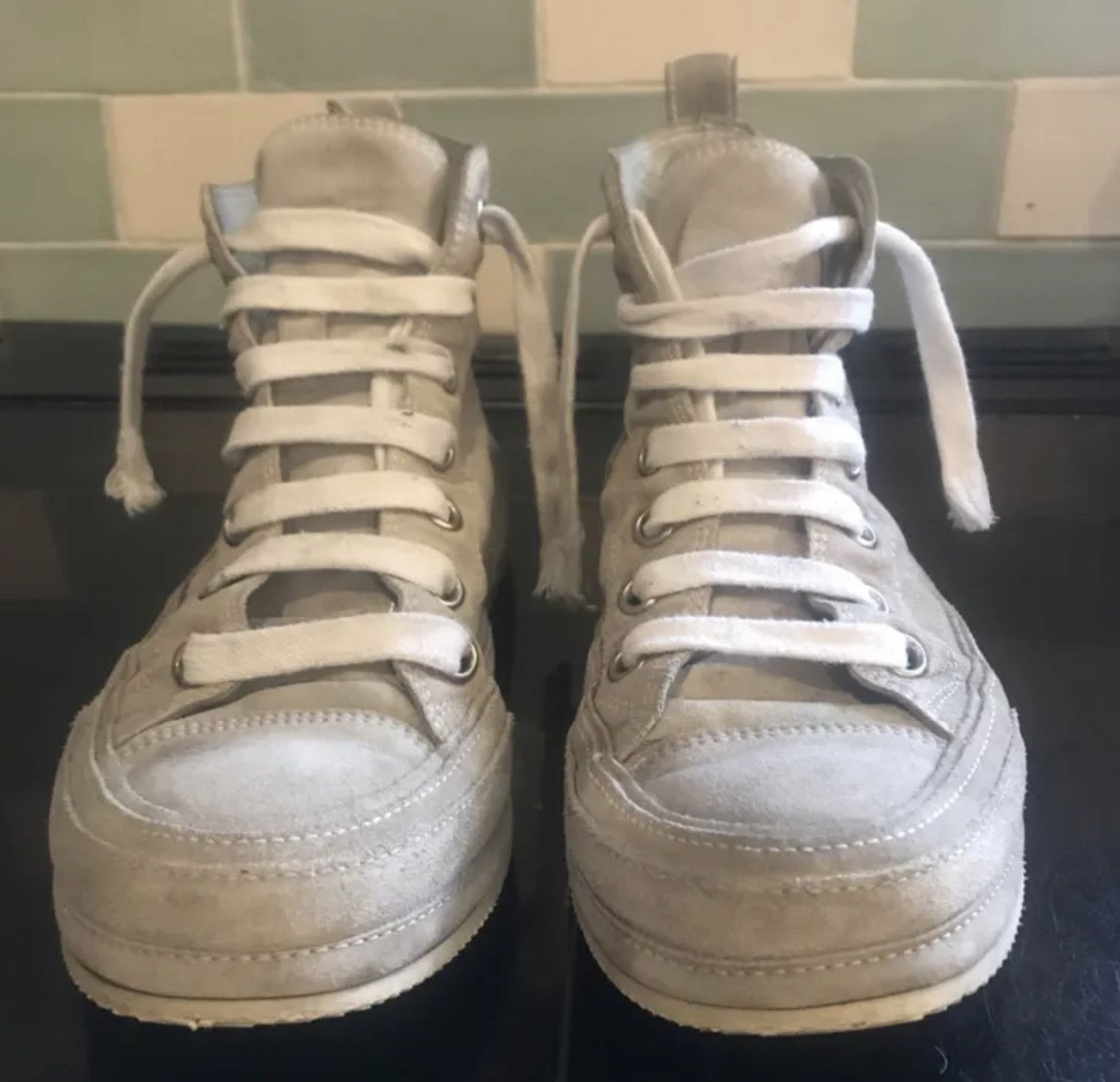 Suede dirty white high tops size IT37