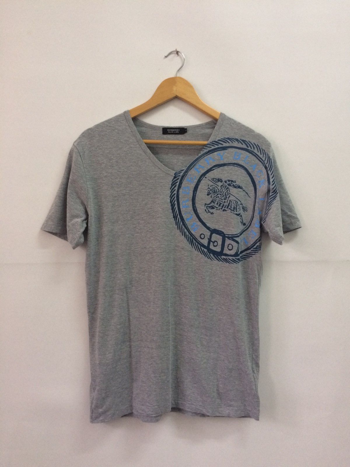 Vintage Burberry black label V Neck Tshirt