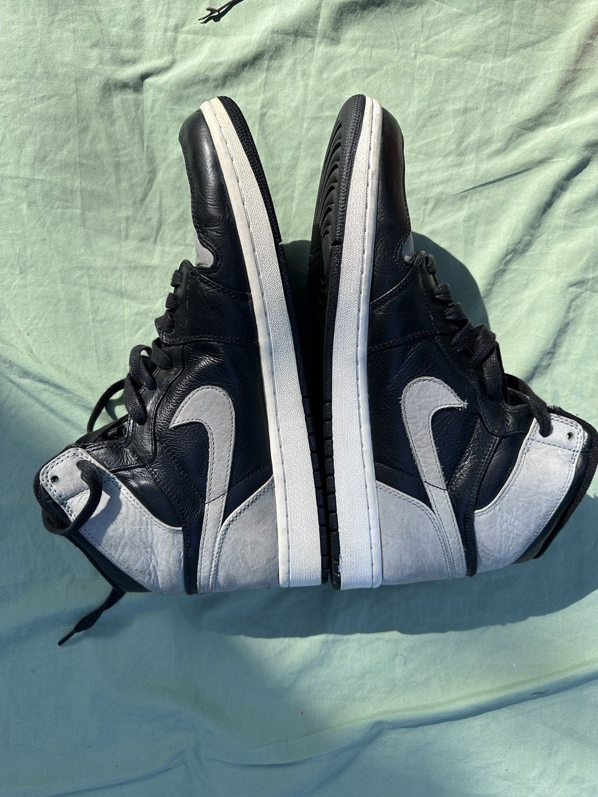 Jordan Brand 2009 Air Jordan retro 1 High Shadow sz 12 Size US 12 / EU 45 - 2 Thumbnail