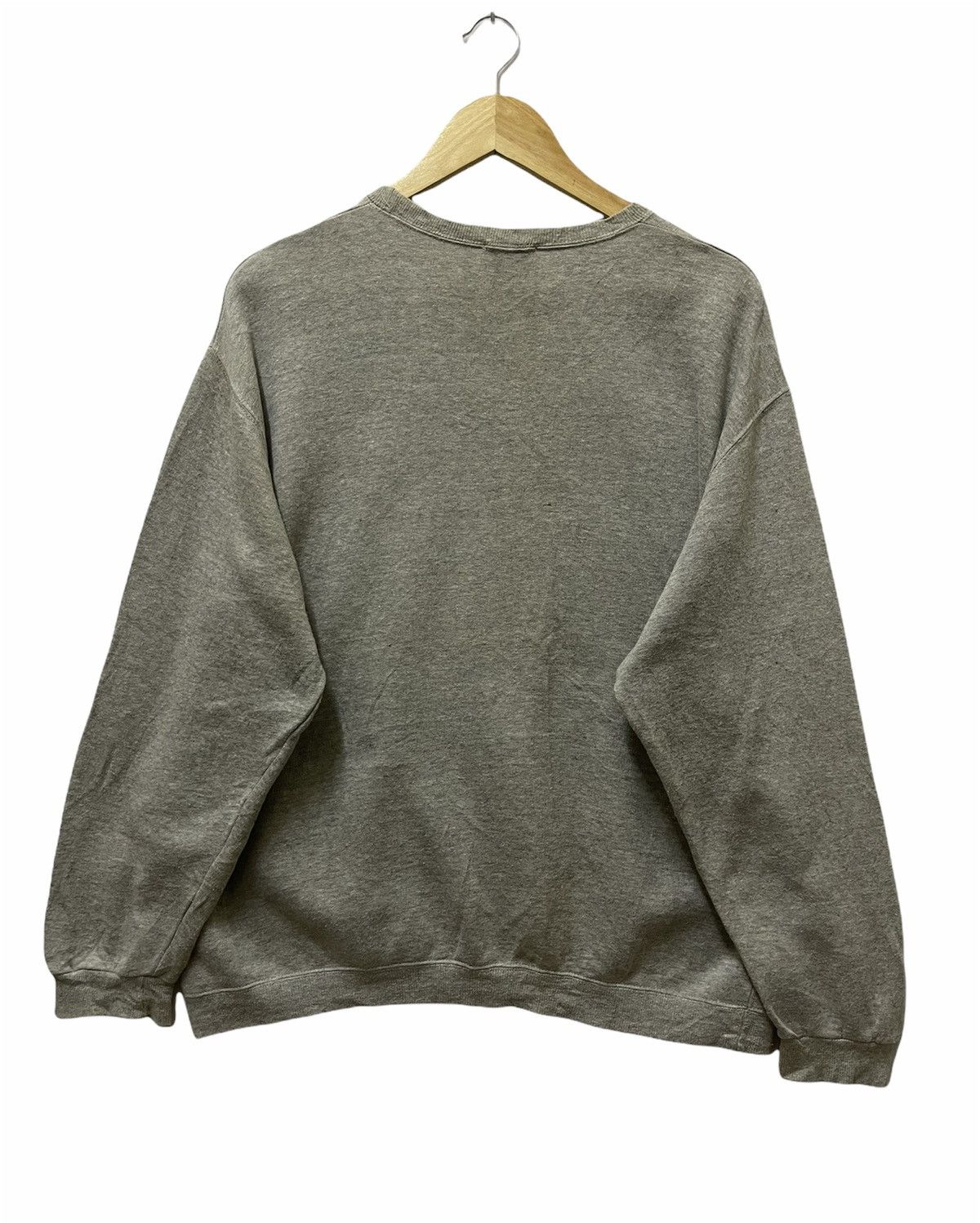 Valentino Vintage Valentino Embroireded Sweatshirt Large Size US L / EU 52-54 / 3 - 3 Thumbnail
