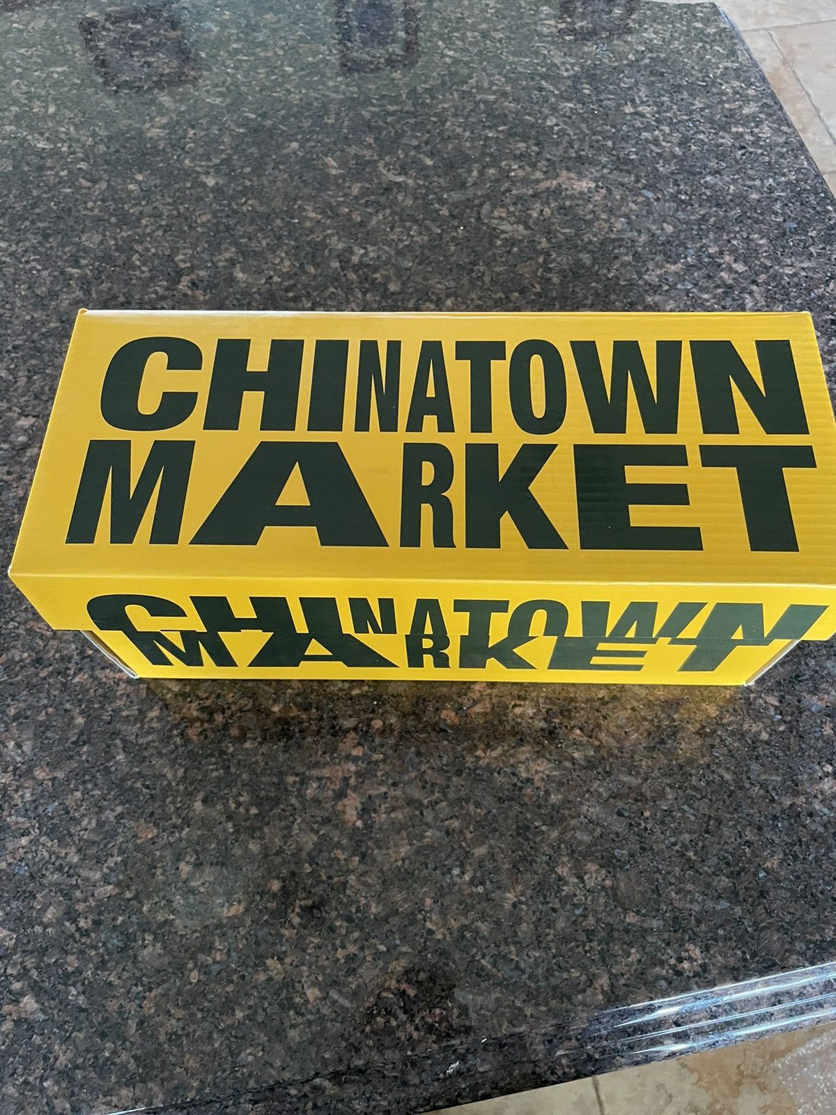 Chinatown Market Smiley Sherpa Slides