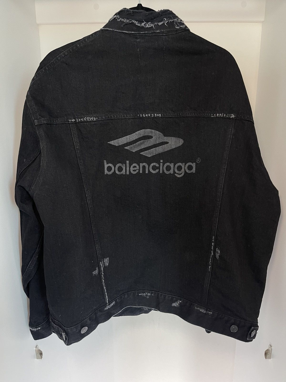 Balenciaga Balenciaga Denim Jacket - Thrashed Big Print Size US XS / EU 42 / 0 - 8 Thumbnail