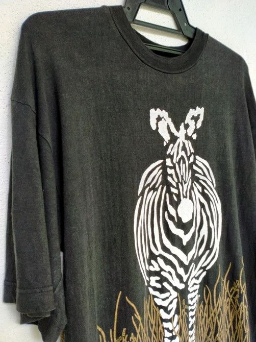 Habitat × Vintage Vintage 90s Zebra Overprint Animal tee Size US L / EU 52-54 / 3 - 4 Thumbnail