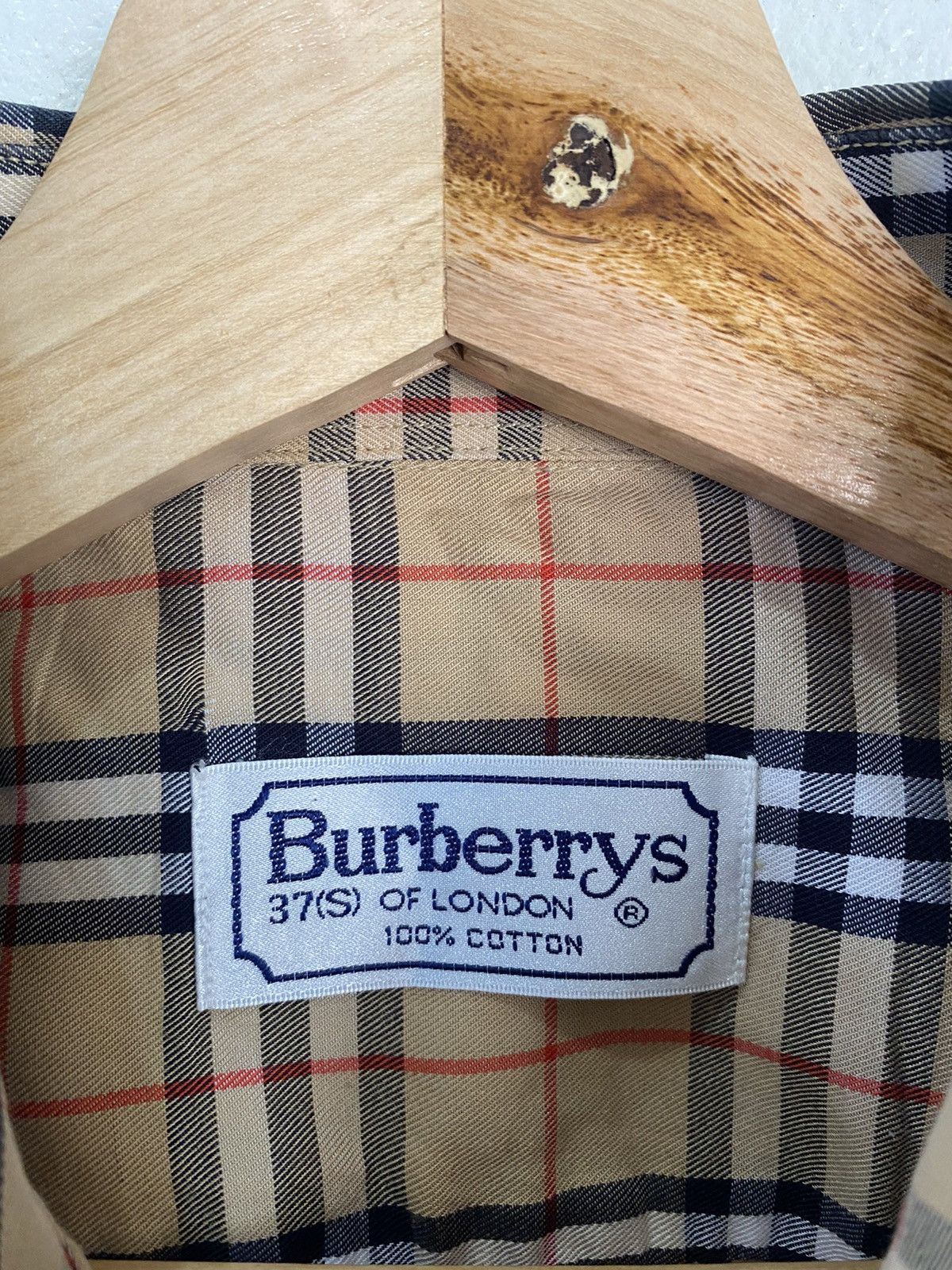Burberry 🔥BURBERRY NOVA CHECK BUTTON UP COLLAR SHIRT MADE IN ENGLAND Size US S / EU 44-46 / 1 - 6 Thumbnail
