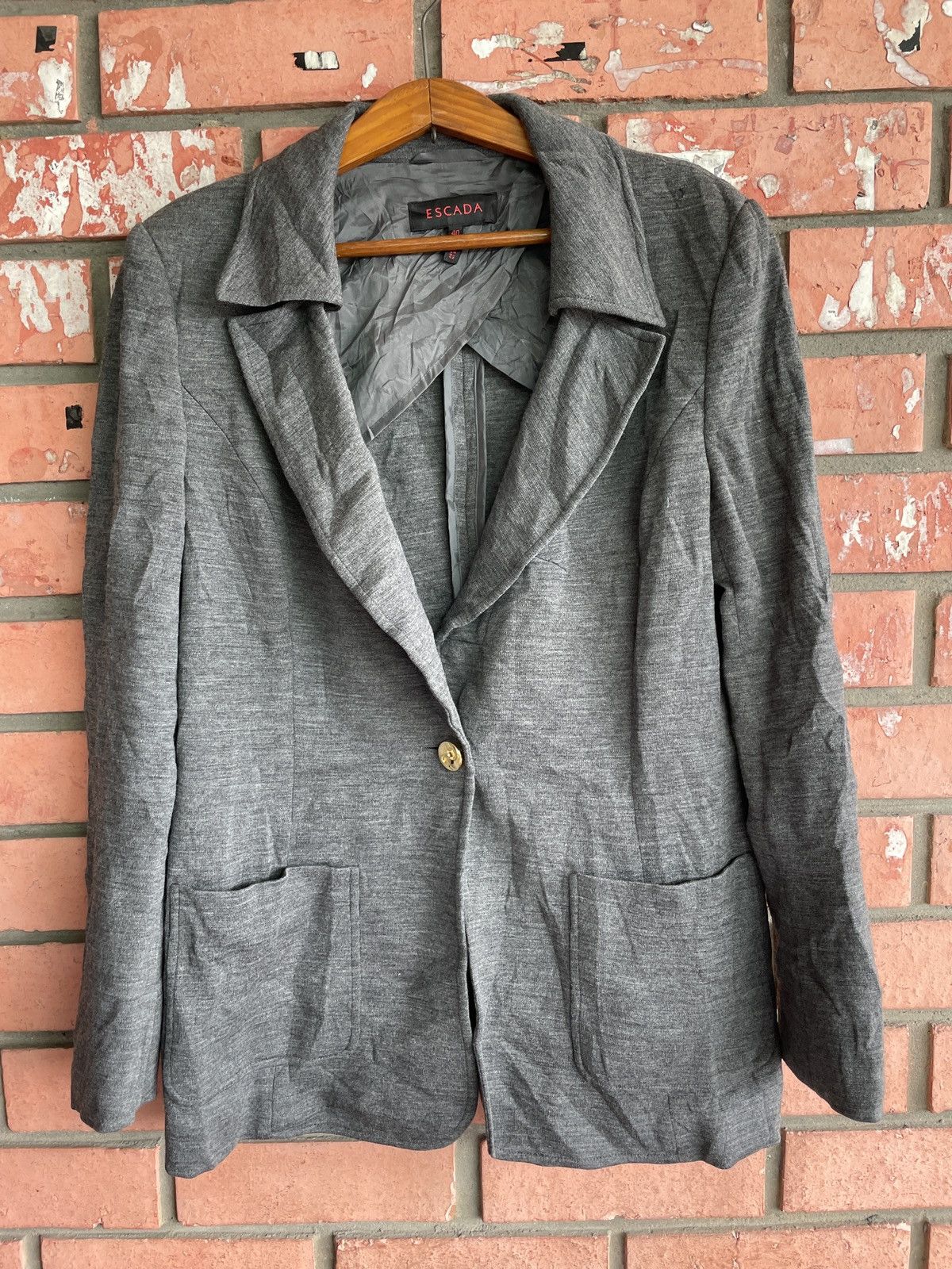 Escada Escada Italy blazer black Linen size 40 Gold Chain button Size S / US 4 / IT 40 - 2 Thumbnail