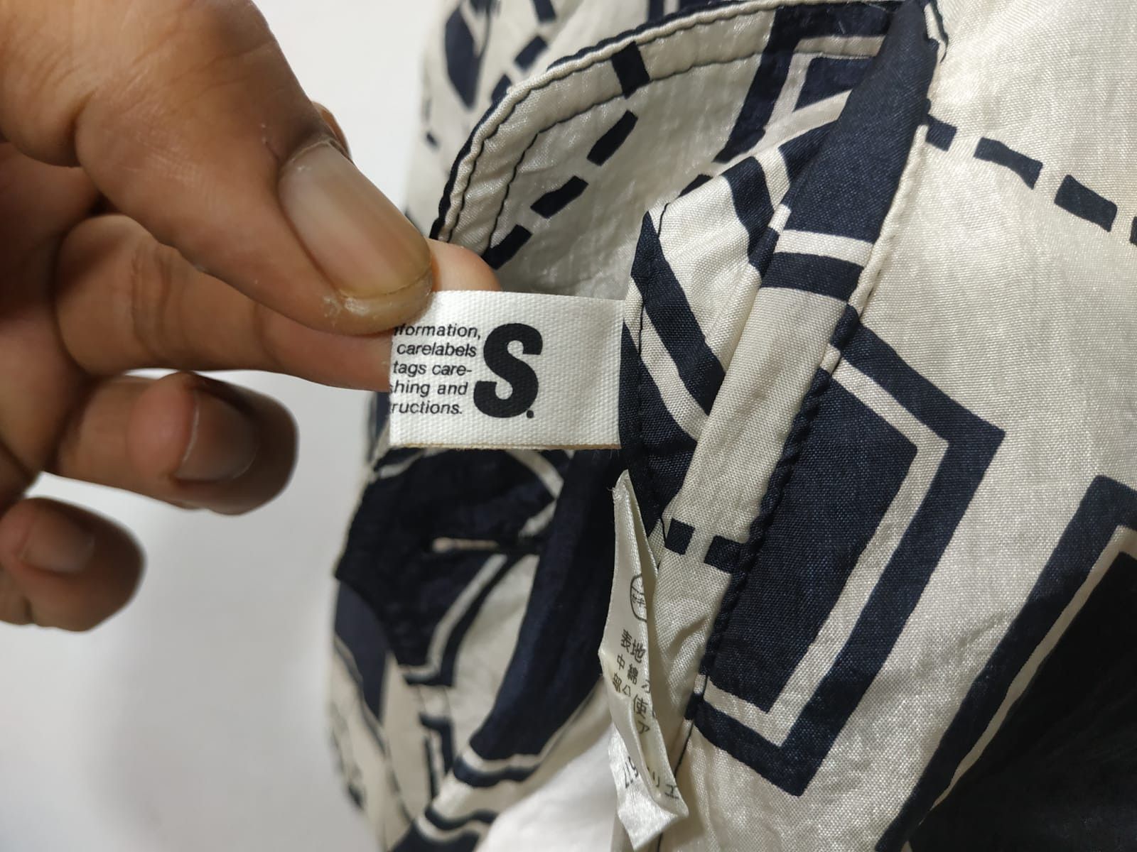 Issey Miyake Fit S to M, 80'S Issey Miyake Reversible Oversize Bomber Size US M / EU 48-50 / 2 - 15 Thumbnail