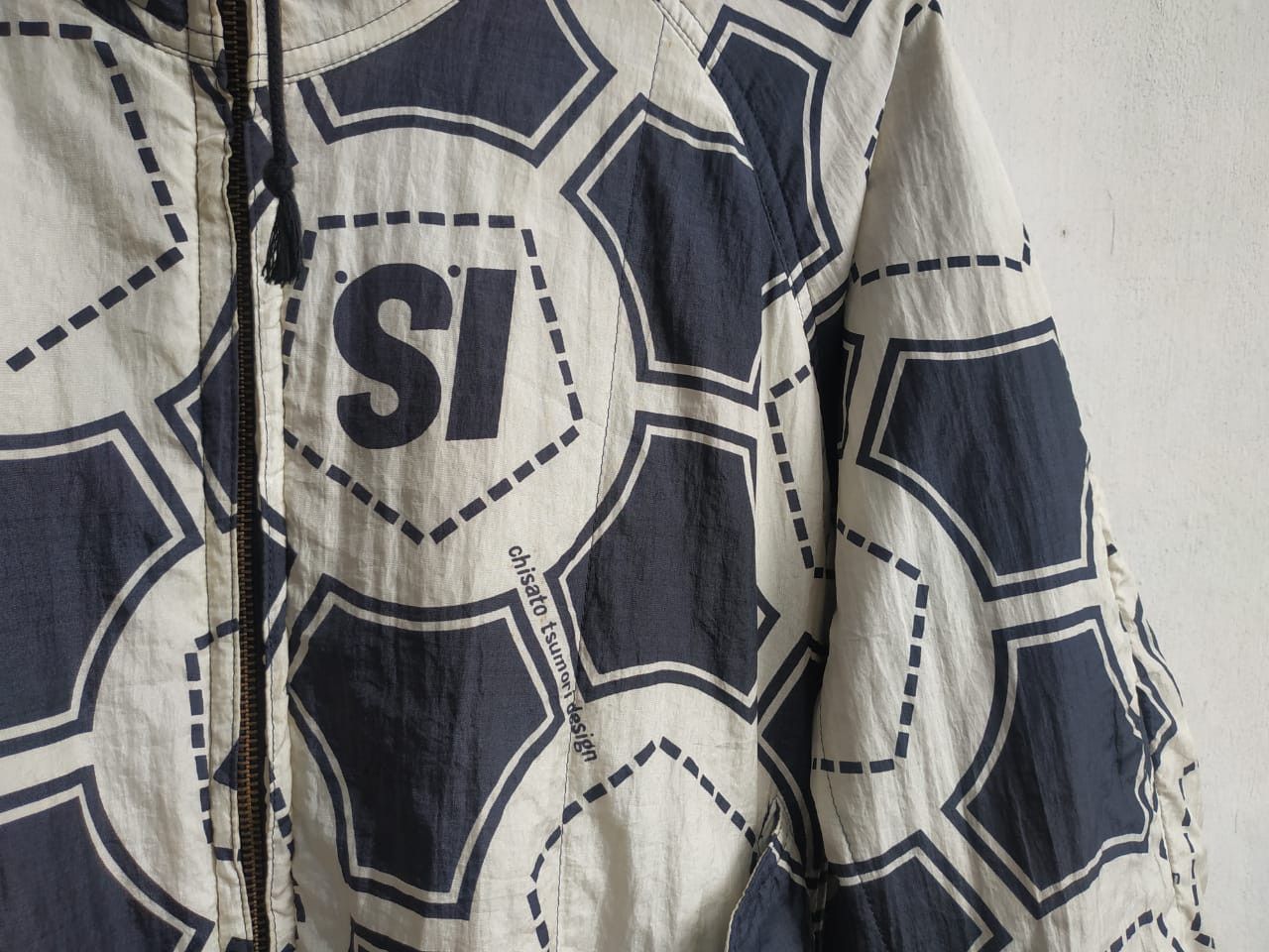 Issey Miyake Fit S to M, 80'S Issey Miyake Reversible Oversize Bomber Size US M / EU 48-50 / 2 - 18 Thumbnail