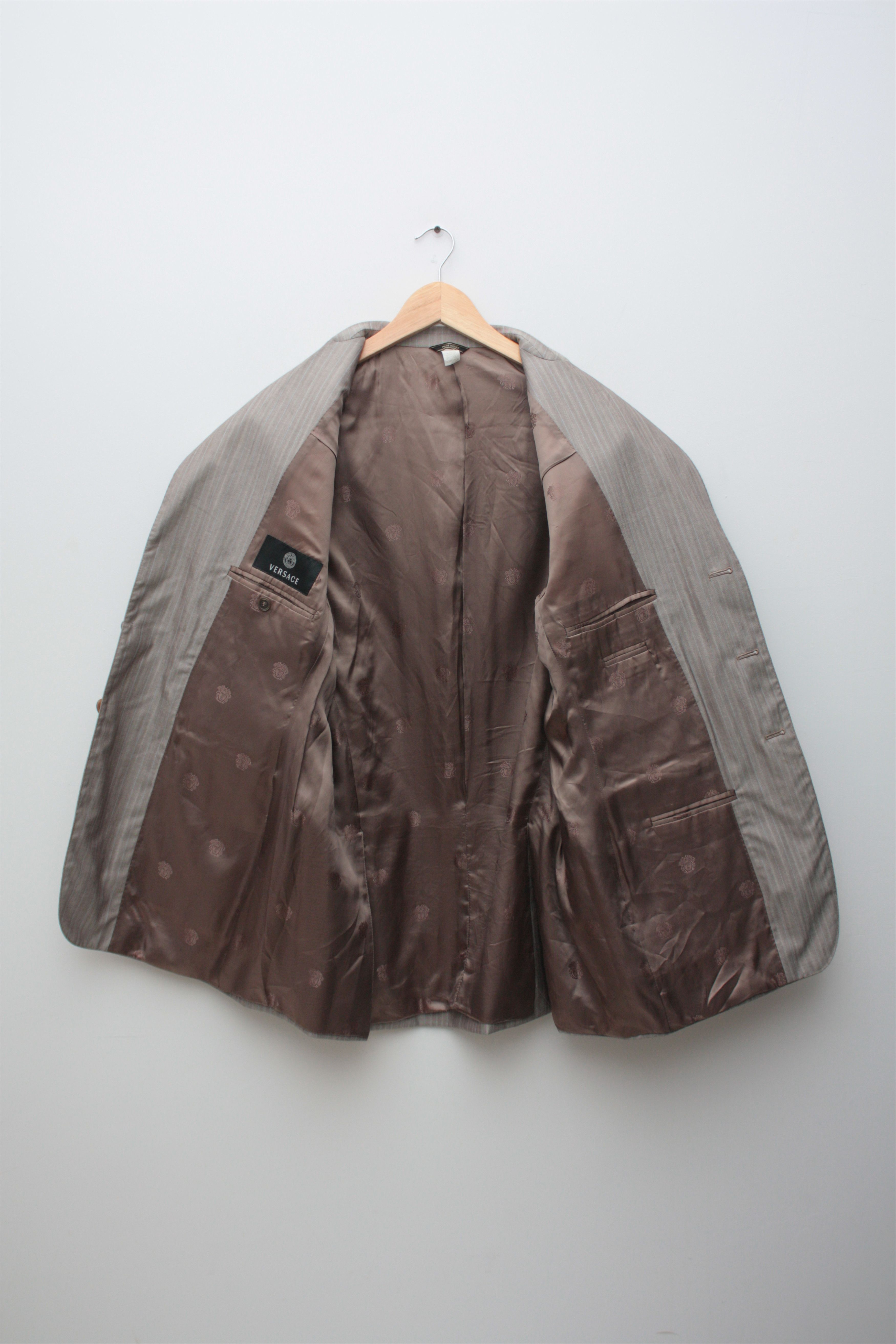 Versace Versace Beige/Gray Vintage 3 Buttons Blazer Made In Italy Size 48R - 3 Thumbnail