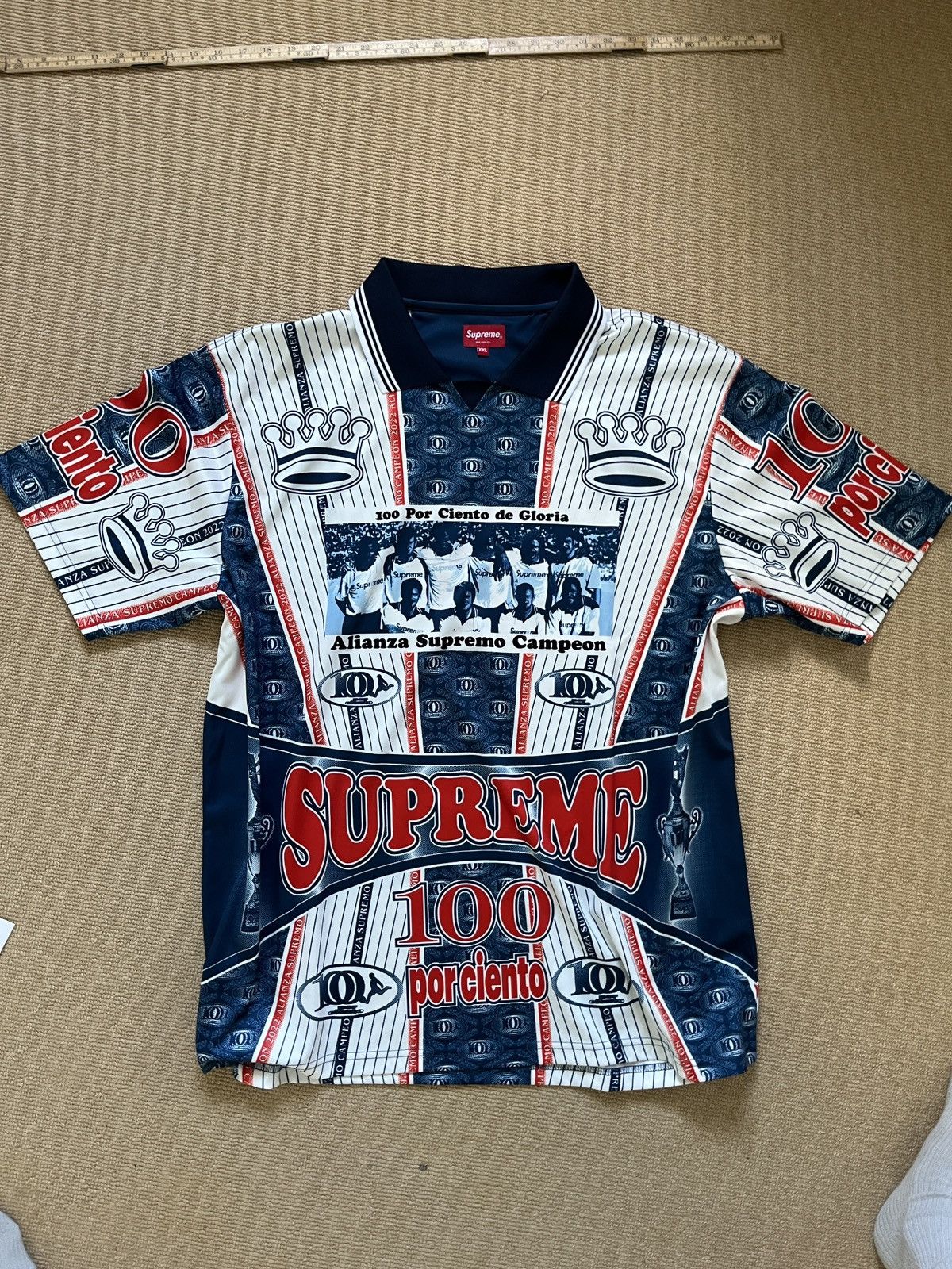 Supreme por ciento soccer jersey