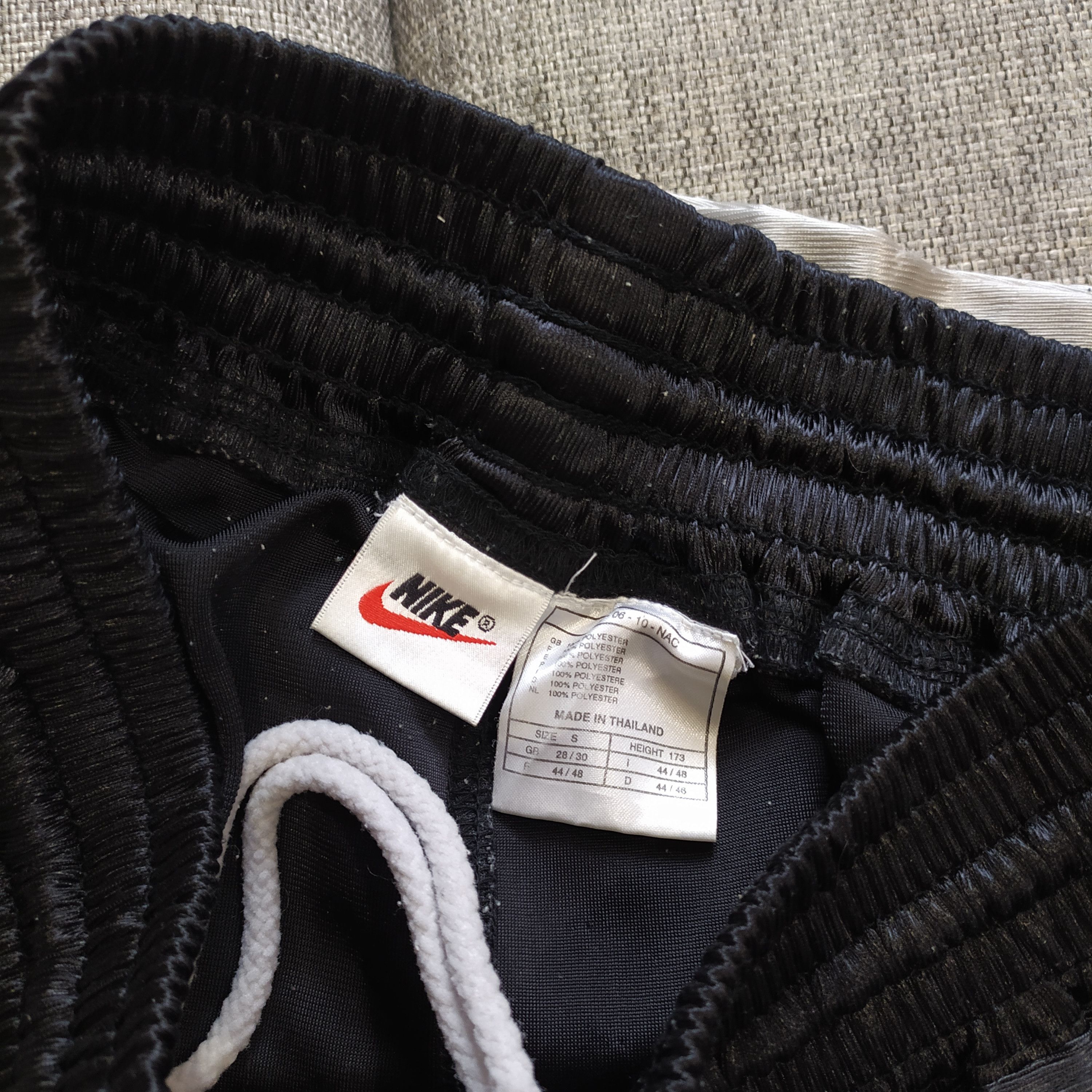 Nike × Vintage Vintage Y2K Nike Swoosh Basketball NBA style dri-fit shorts Size US 30 / EU 46 - 7 Thumbnail