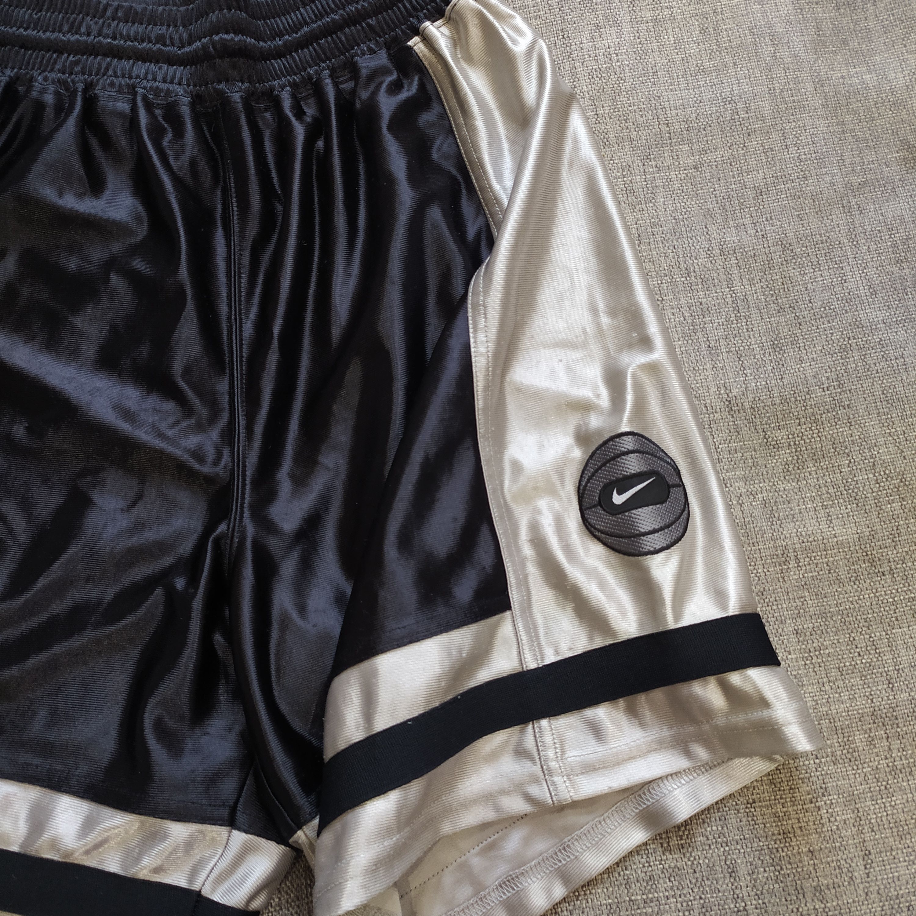 Nike × Vintage Vintage Y2K Nike Swoosh Basketball NBA style dri-fit shorts Size US 30 / EU 46 - 6 Thumbnail