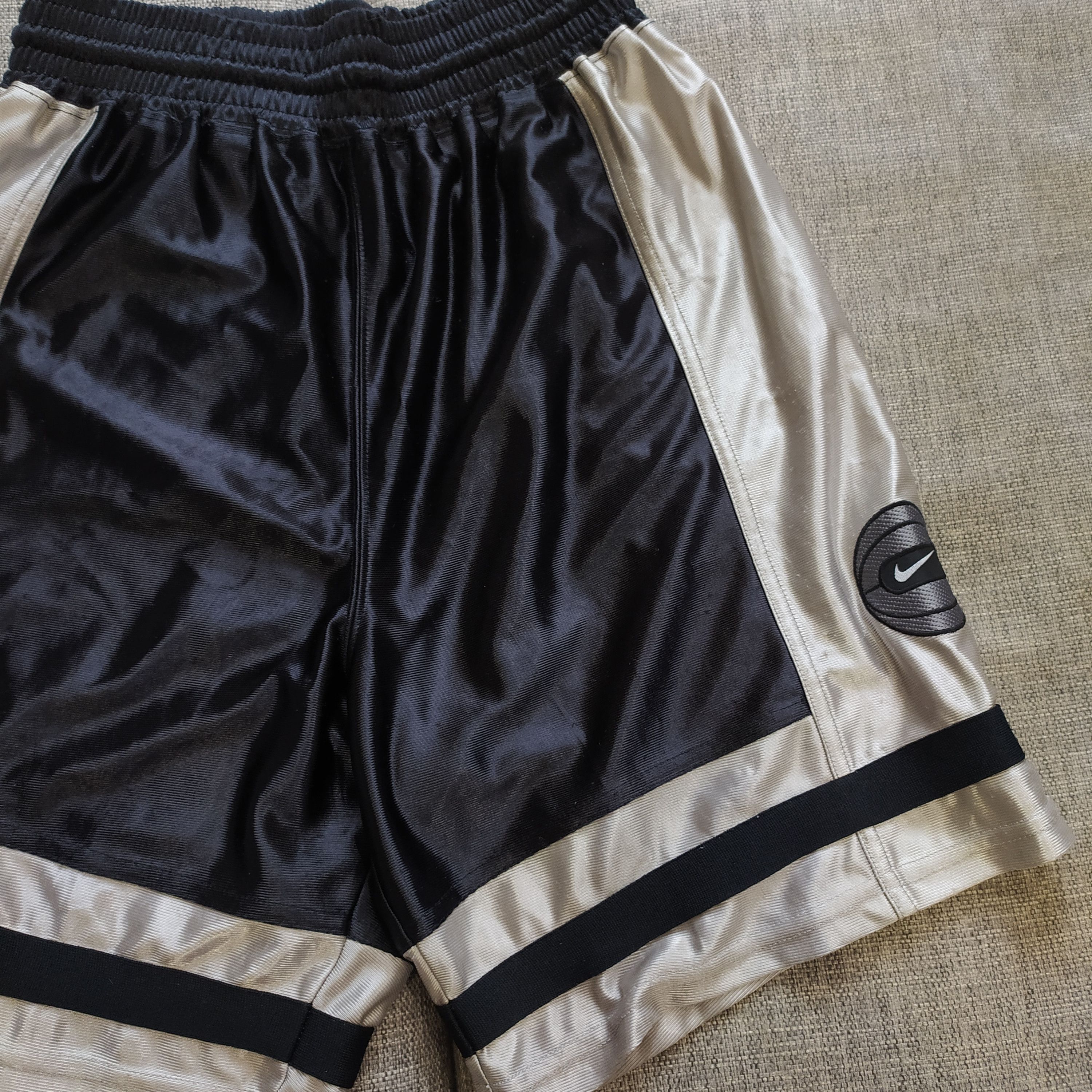 Nike × Vintage Vintage Y2K Nike Swoosh Basketball NBA style dri-fit shorts Size US 30 / EU 46 - 5 Thumbnail
