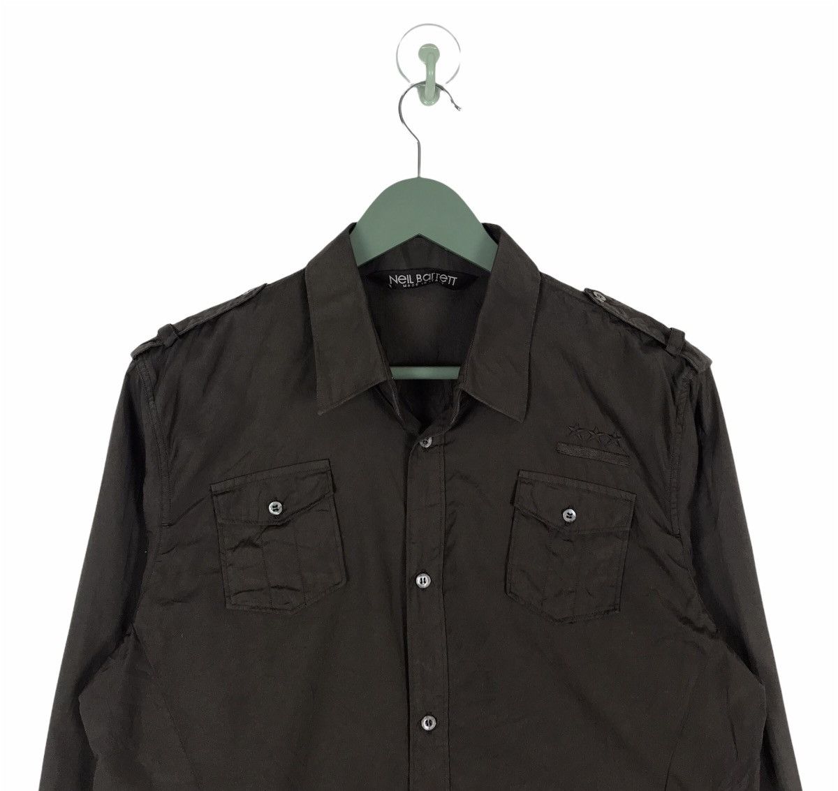 Designer × Neil Barrett Neil Barret 2006 military army 3 stars logo shirt Size US L / EU 52-54 / 3 - 3 Thumbnail