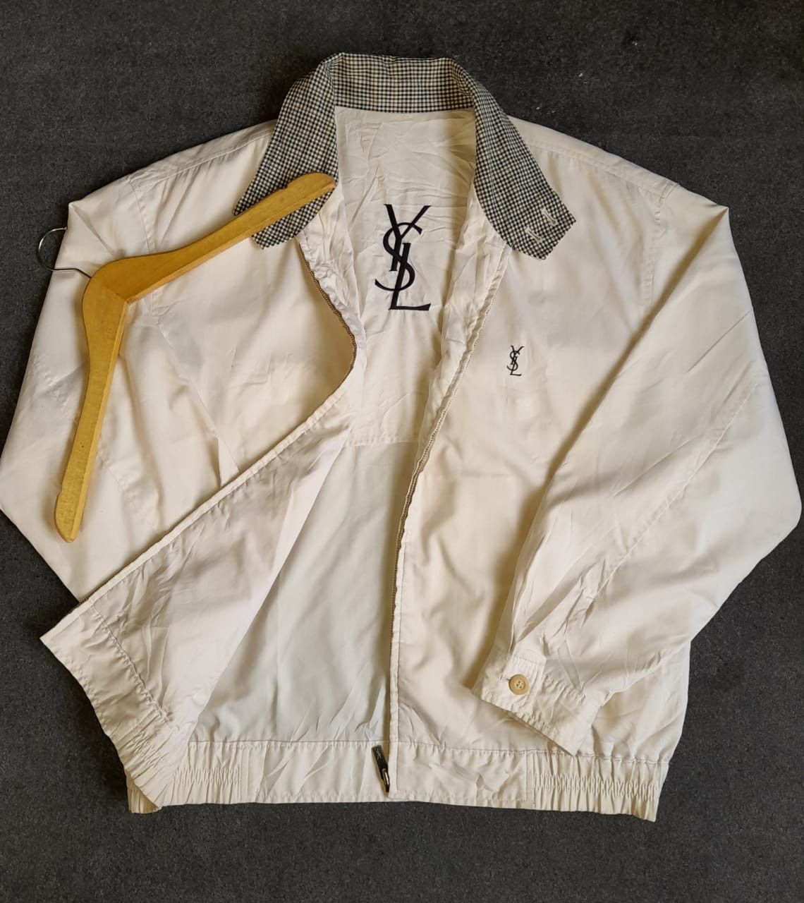 Yves Saint Laurent - Vintage Logo Detail Mens Crew Neck