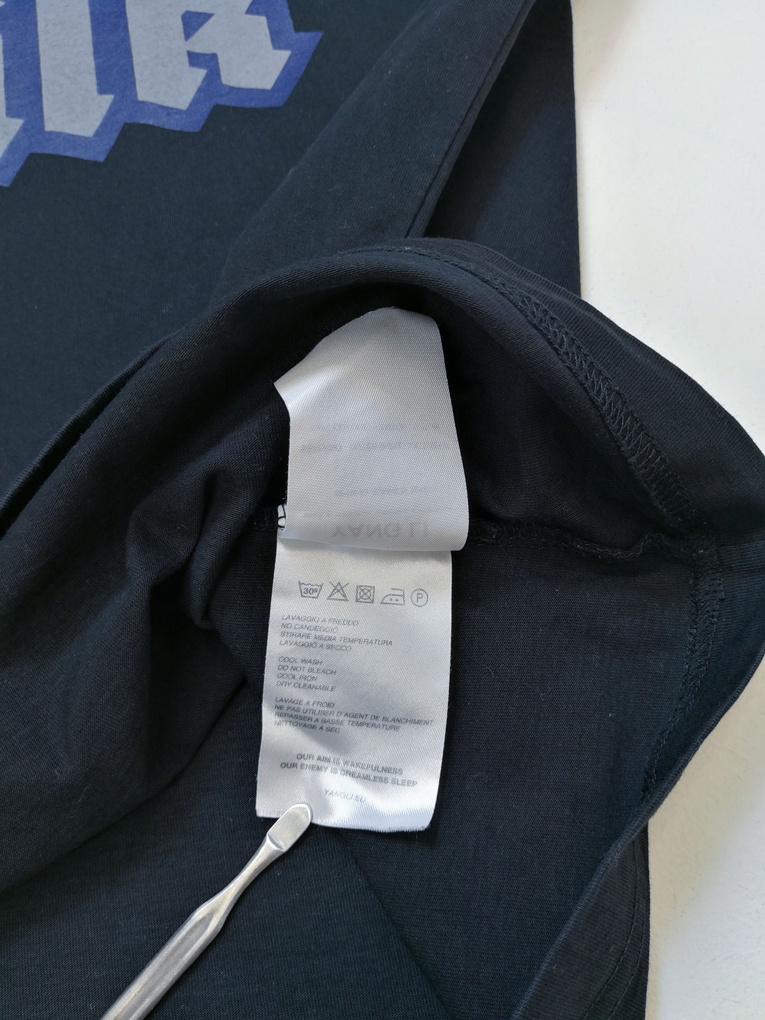 Yang Li Yang Li T-Shirt Silk & Worm Color Logo | Grailed