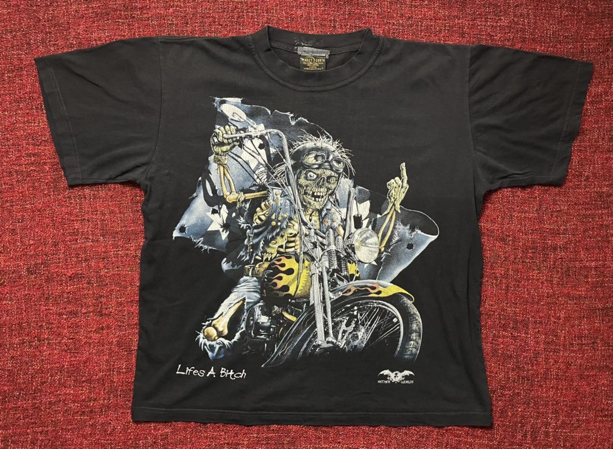 Vintage 90s Vintage planet earth skeleton t-shirt Size US L / EU 52-54 / 3 - 1 Thumbnail