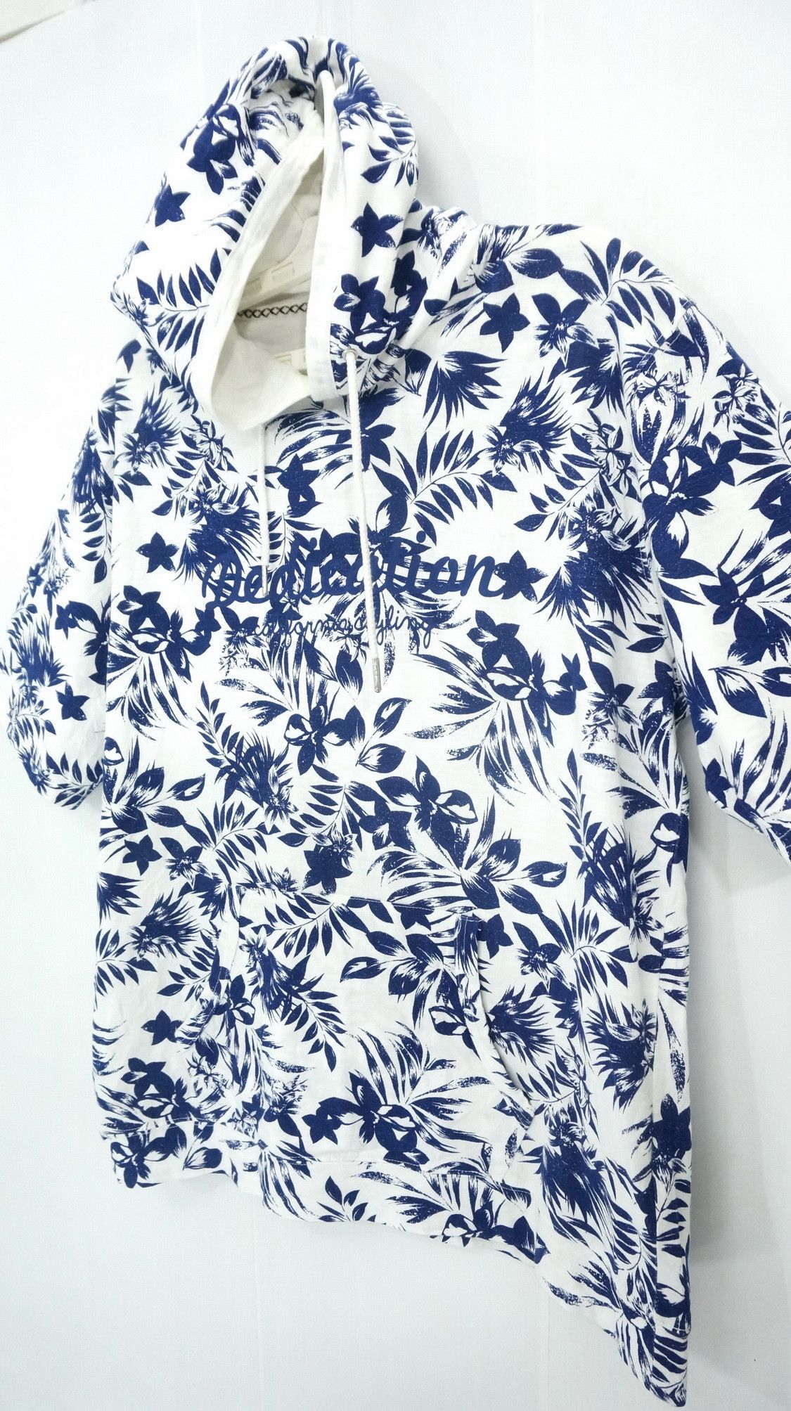 Japanese Brand ILLS California Styling Floral Hoodie Short Sleeve T-Shirt Size US L / EU 52-54 / 3 - 2 Thumbnail