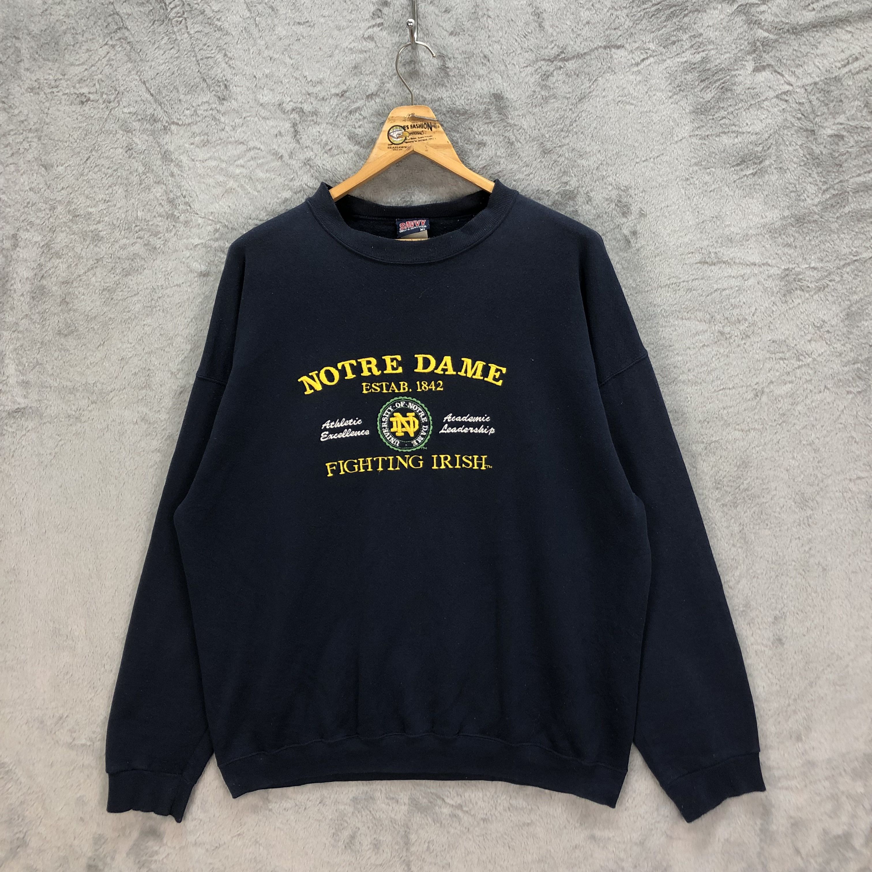 NFL VINTAGE NOTRE DAME FIGHTING IRISH SWEATSHIRT #5224-180 Size US XL / EU 56 / 4 - 1 Thumbnail