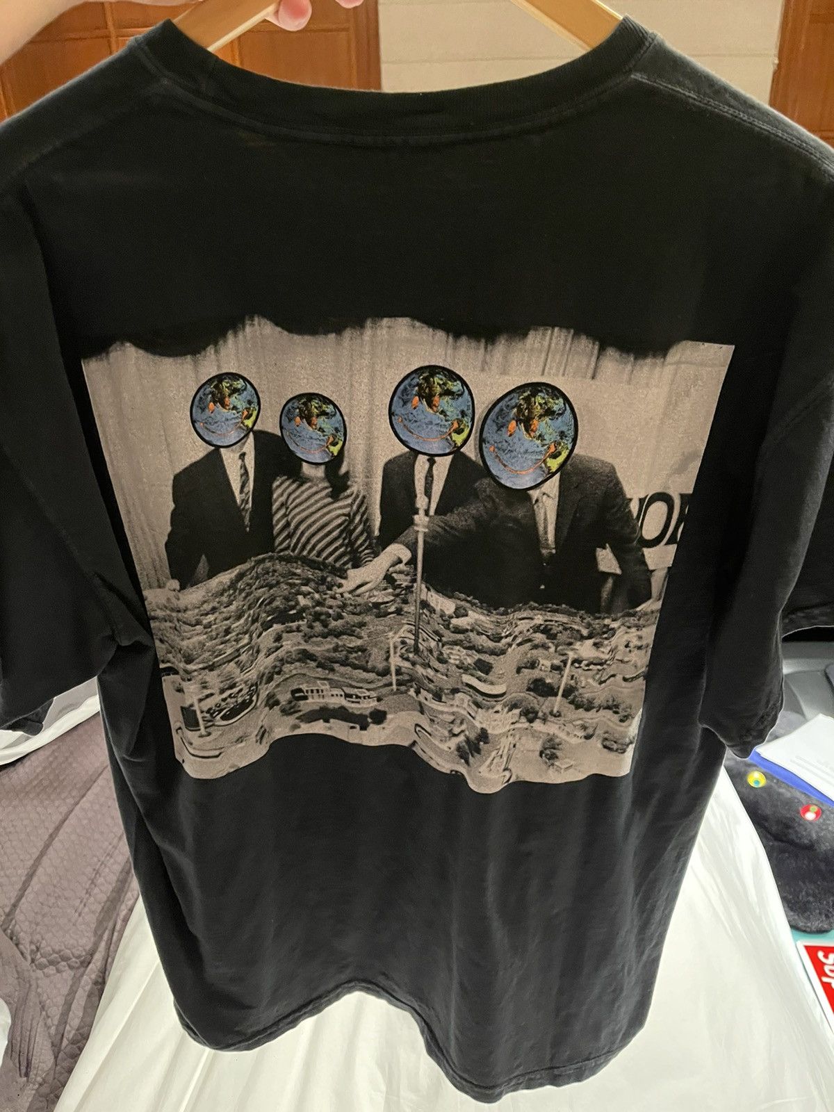 Travis Scott Travis Scott AstroWorld Staff T-shirt Size US L / EU 52-54 / 3 - 2 Thumbnail