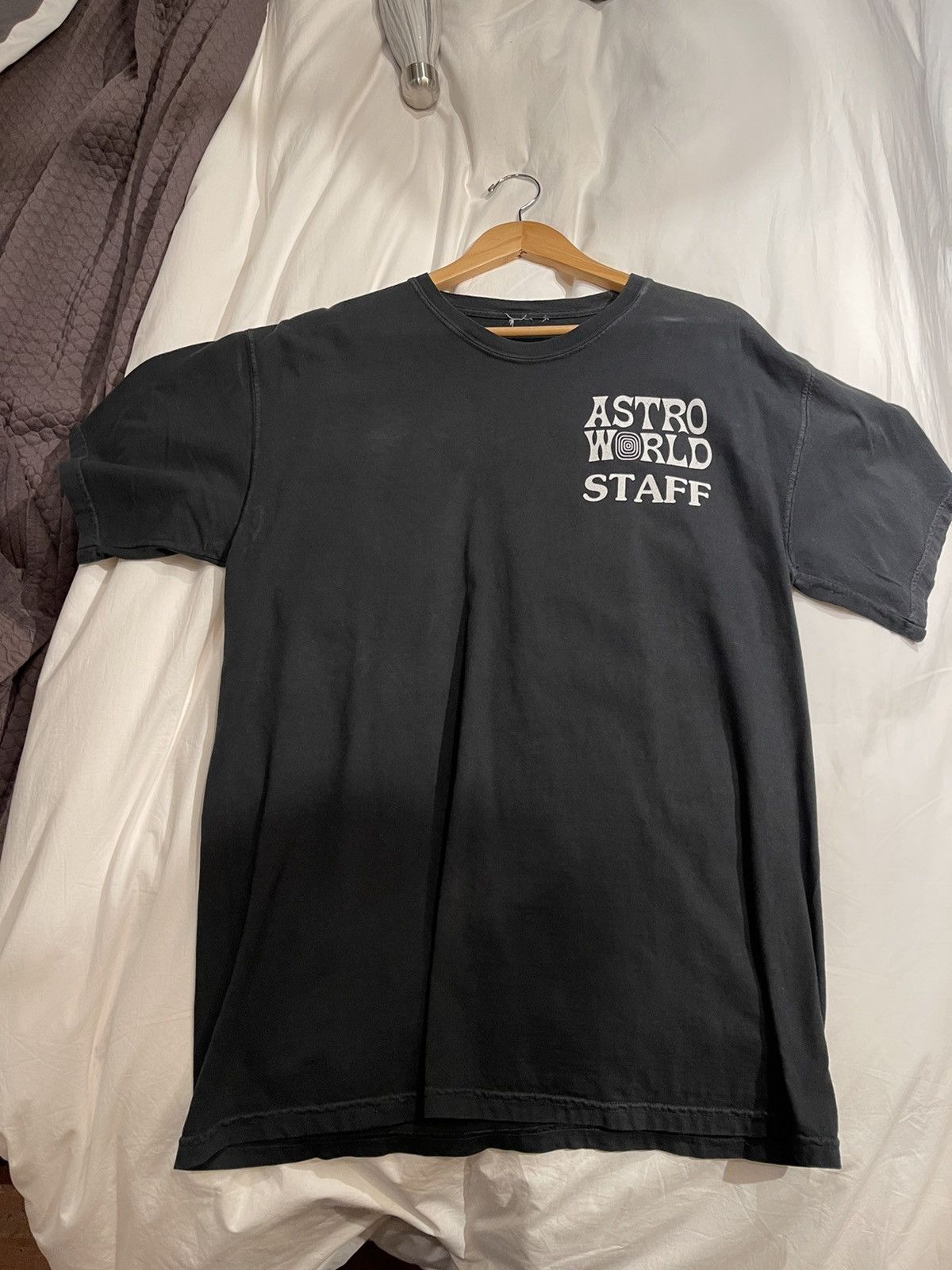 Travis Scott Travis Scott AstroWorld Staff T-shirt Size US L / EU 52-54 / 3 - 1 Thumbnail