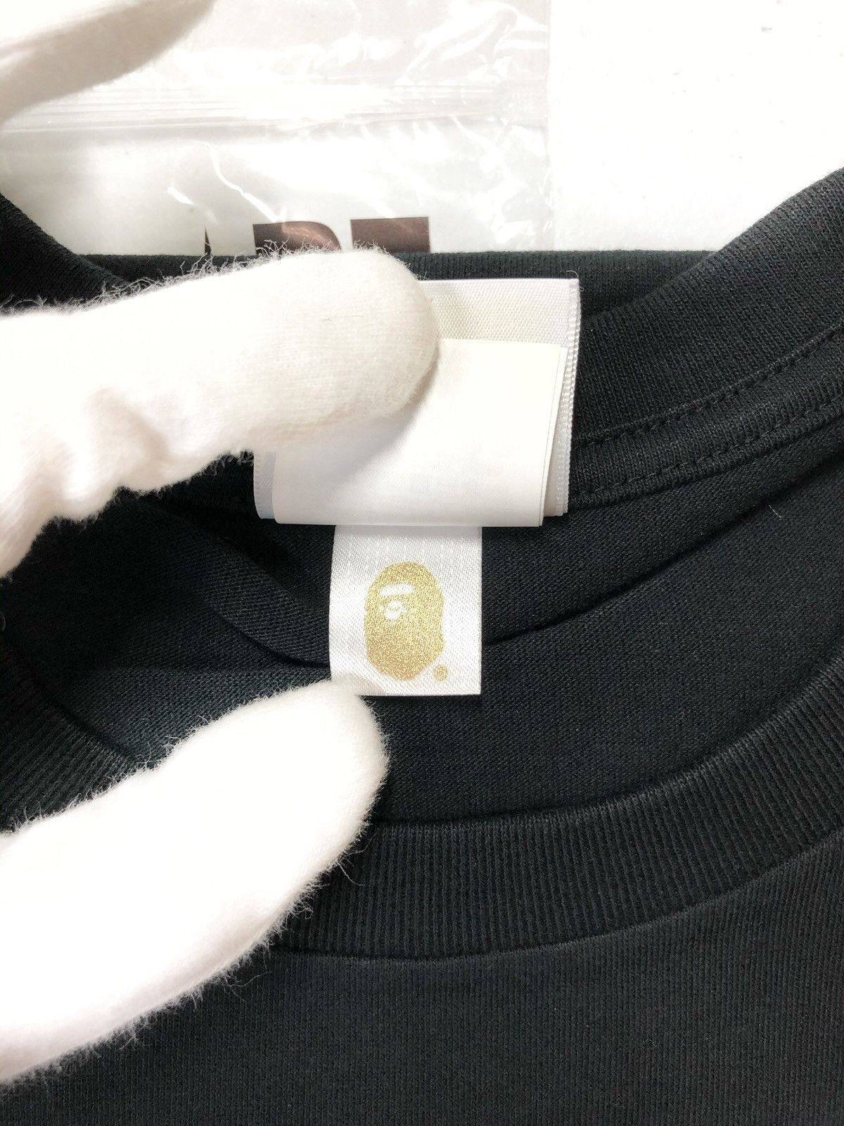 Bape SALE🔥 BAPE Aurora Shark Relaxed Tee Black Size US M / EU 48-50 / 2 - 7 Thumbnail