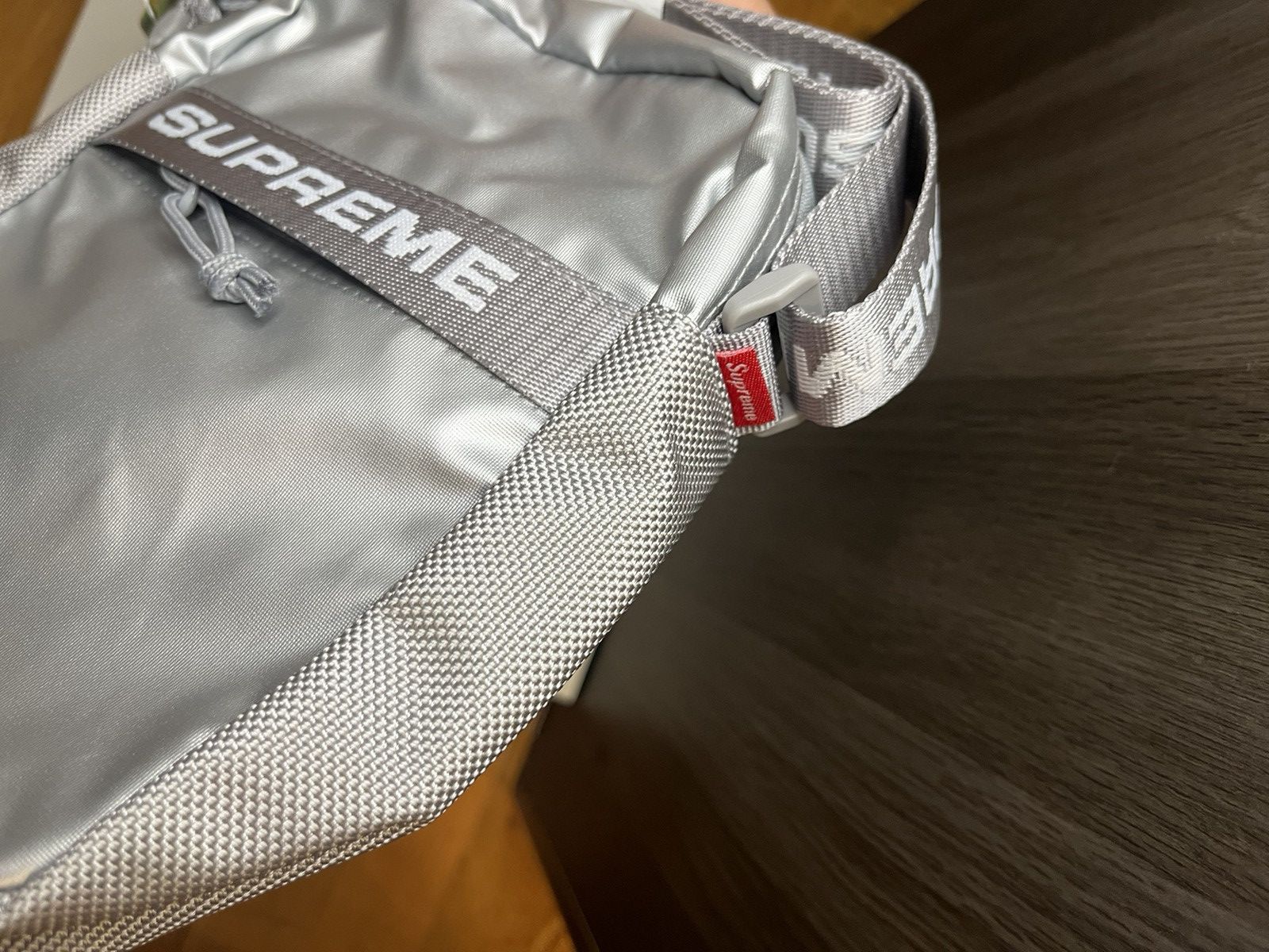 Supreme Supreme Shoulder Bag Silver FW22 Size ONE SIZE - 8 Thumbnail