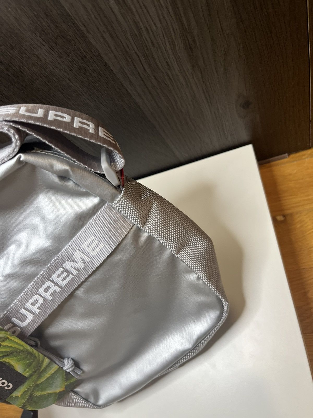 Supreme Supreme Shoulder Bag Silver FW22 Size ONE SIZE - 7 Thumbnail