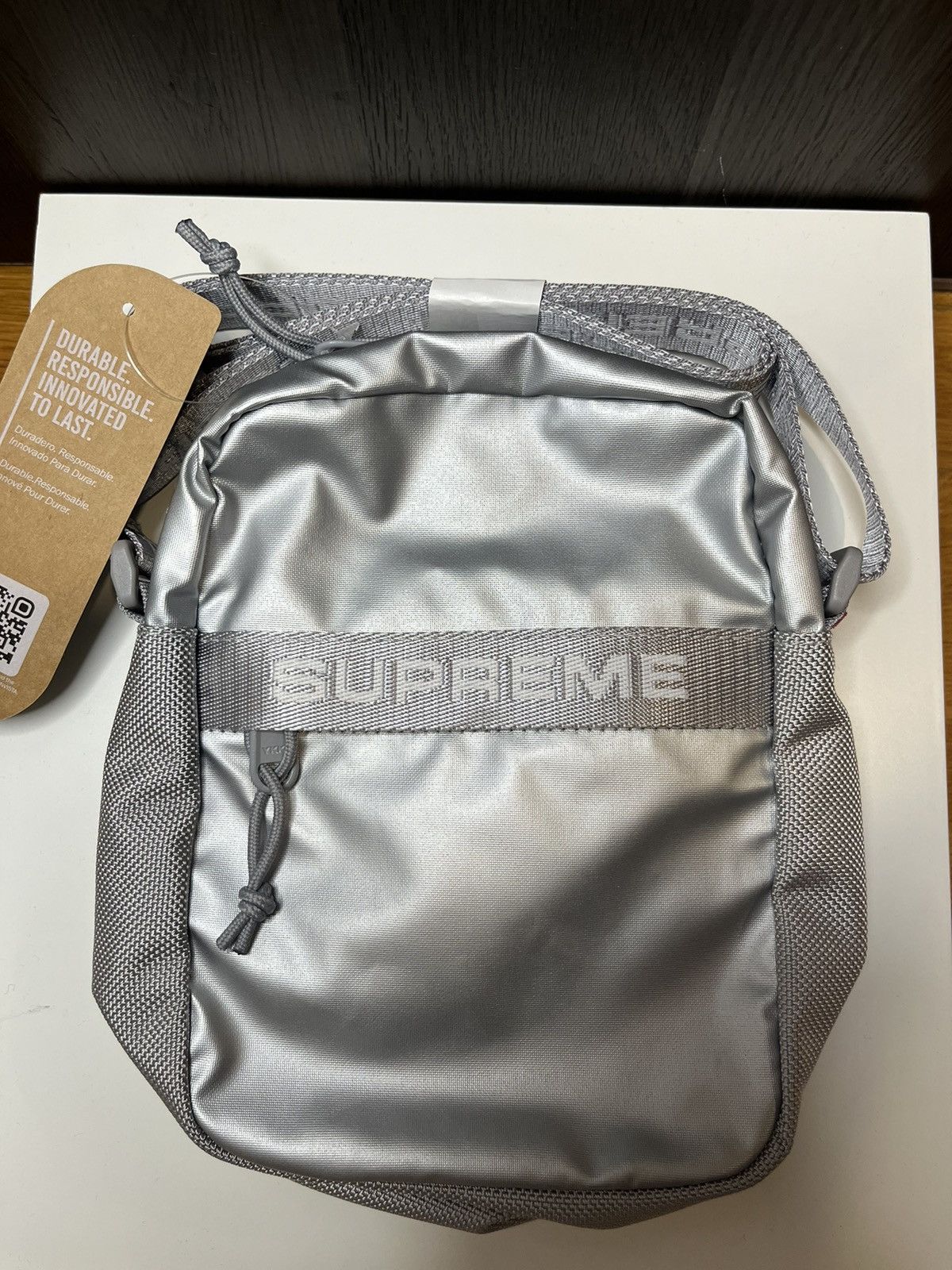 Supreme Supreme Shoulder Bag Silver FW22 Size ONE SIZE - 1 Thumbnail
