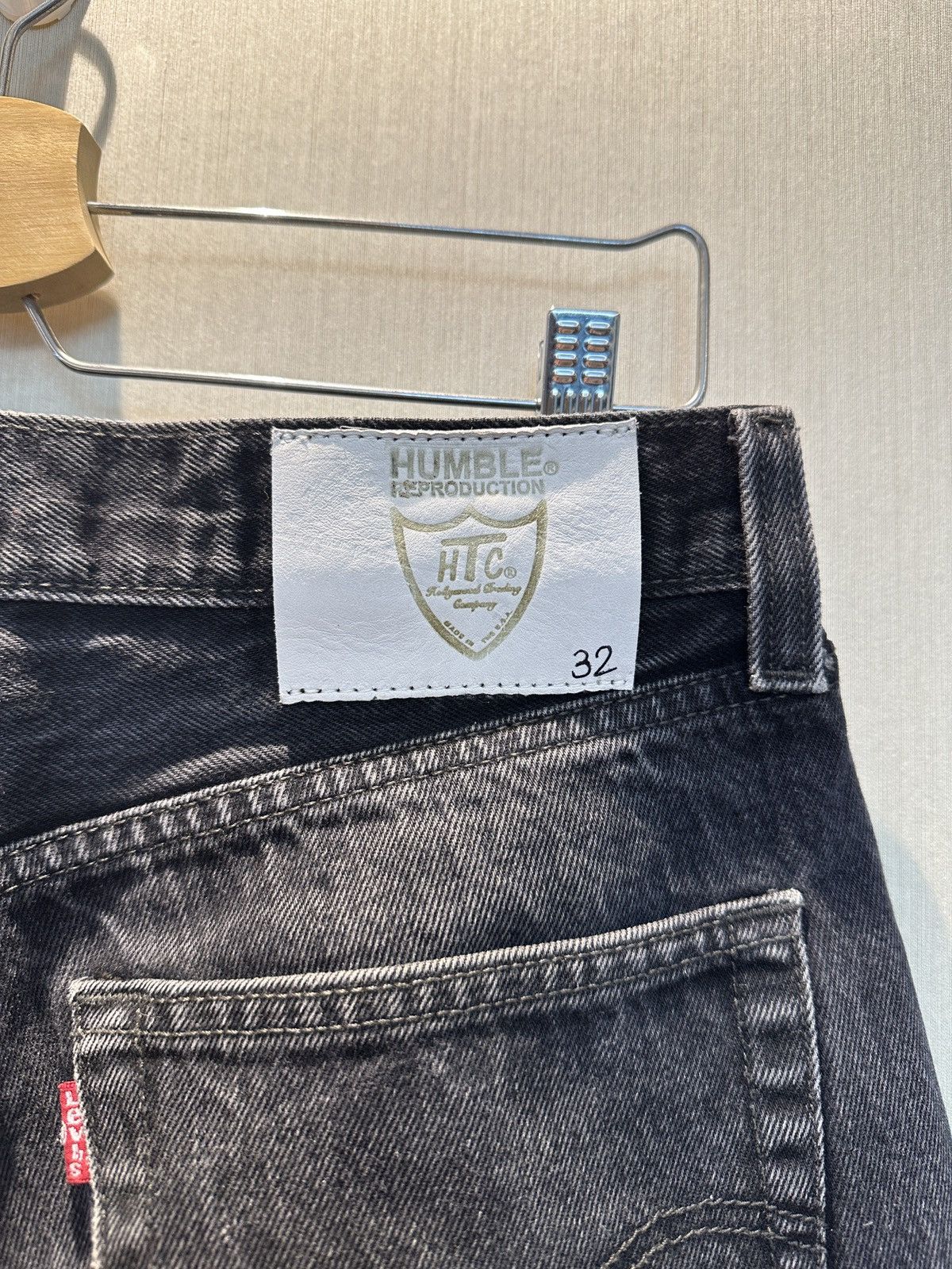 Hollywood Trading Company HTC IrregulaR HUMBLE Gemstone Studded Vintage Levi’s Shorts Size US 32 / EU 48 - 7 Thumbnail
