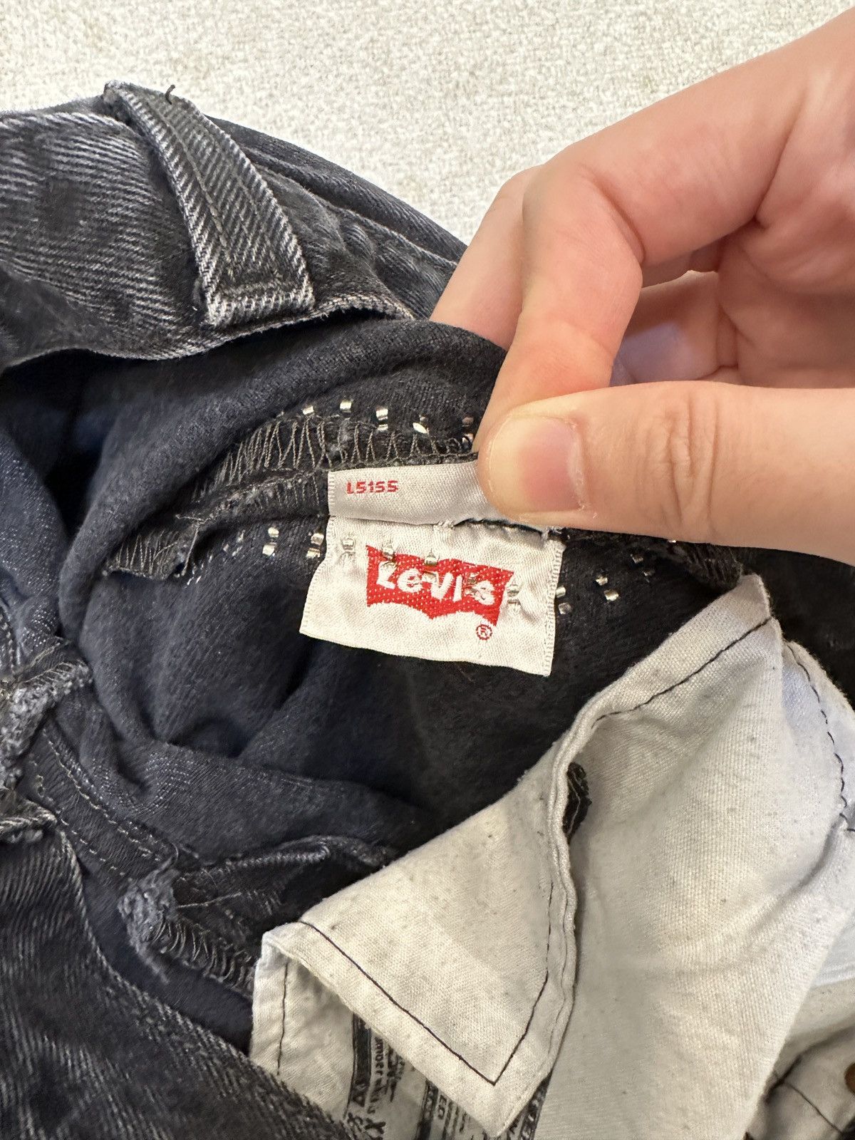Hollywood Trading Company HTC IrregulaR HUMBLE Gemstone Studded Vintage Levi’s Shorts Size US 32 / EU 48 - 9 Thumbnail