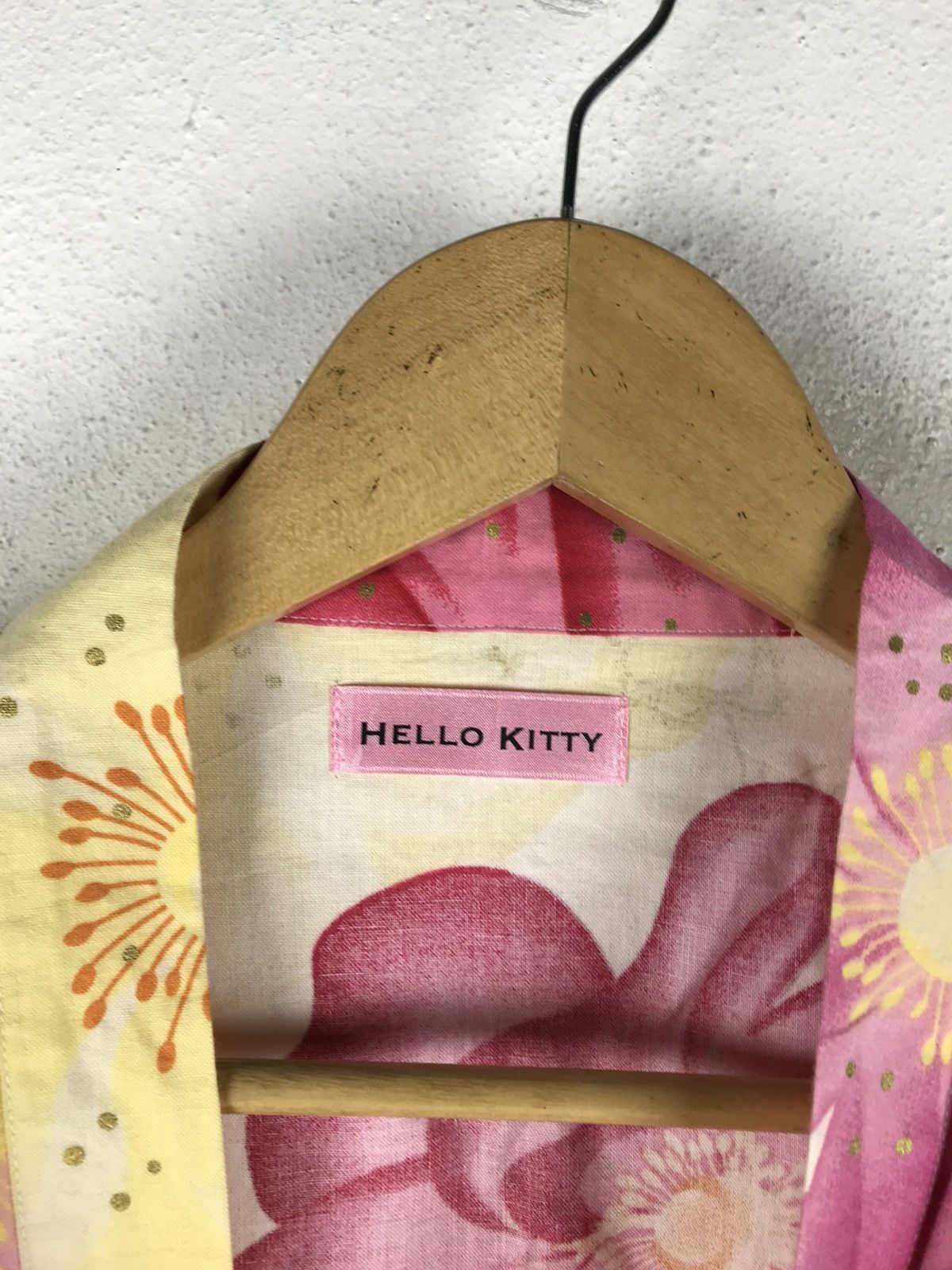 Anime × Japanese Brand 🔥SALE🔥HELLO KITTY KIMONO STYLE JAPANESE CARTOON Size US M / EU 48-50 / 2 - 11 Thumbnail