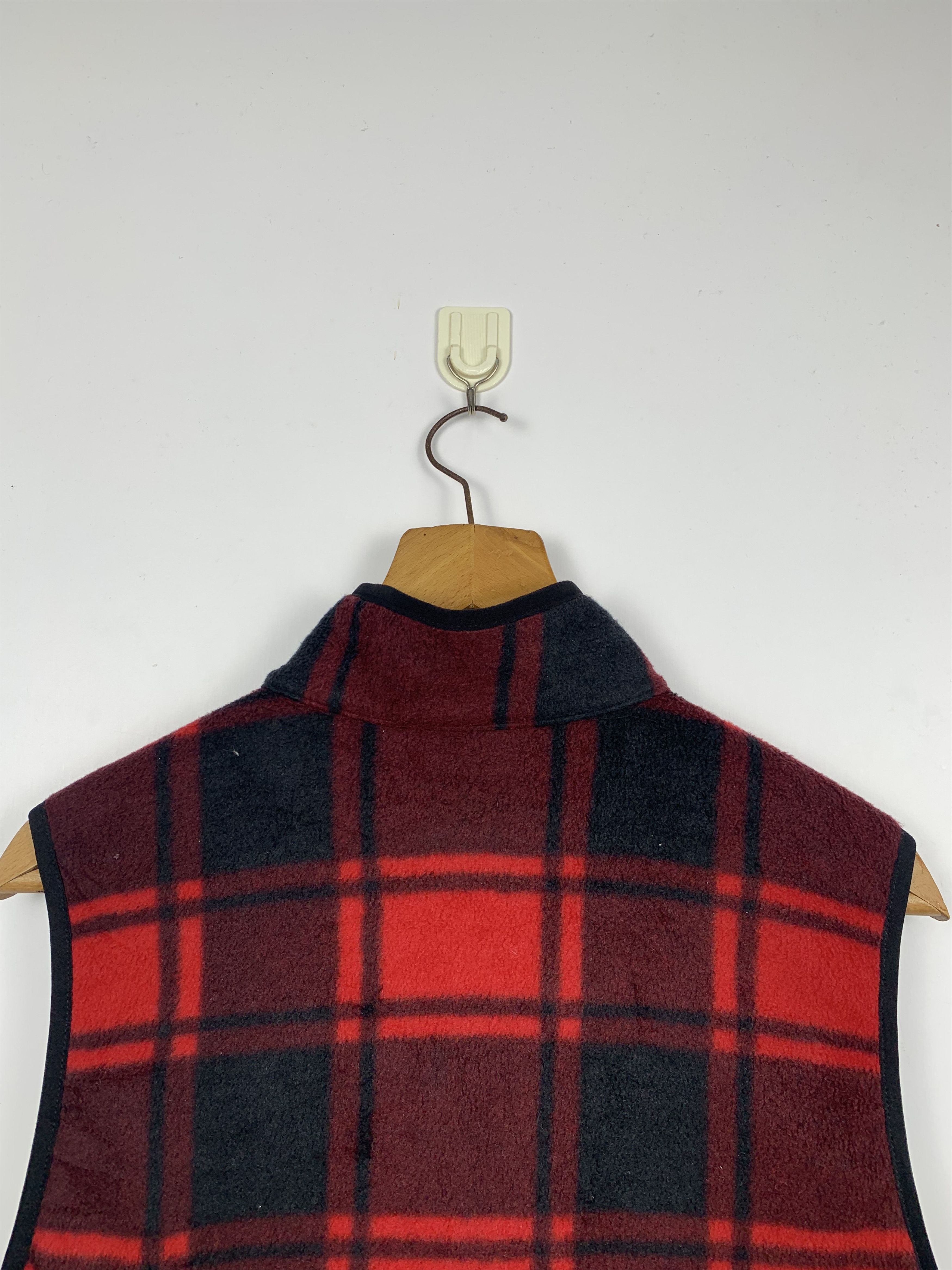Columbia Vintage Columbia Shadow Plaid Red Vest Jacket J1176 Size US XL / EU 56 / 4 - 15 Thumbnail