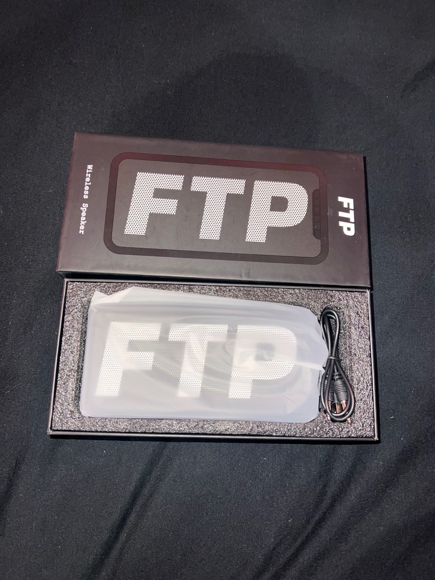 FTP LOGO SPEAKER