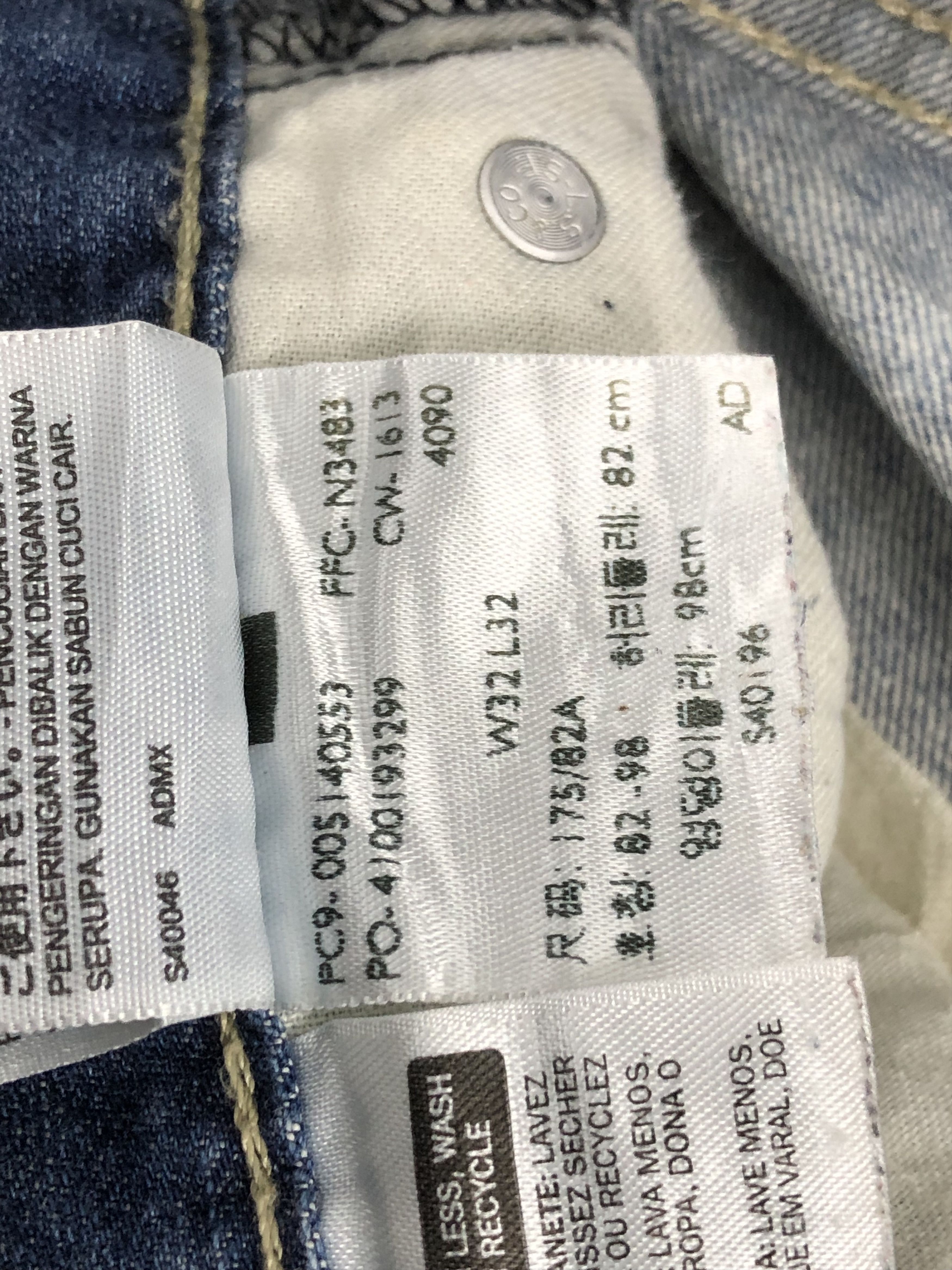 Levi's Vintage Levis 514 Faded Blue Denim DP1674 Size US 33 - 8 Thumbnail