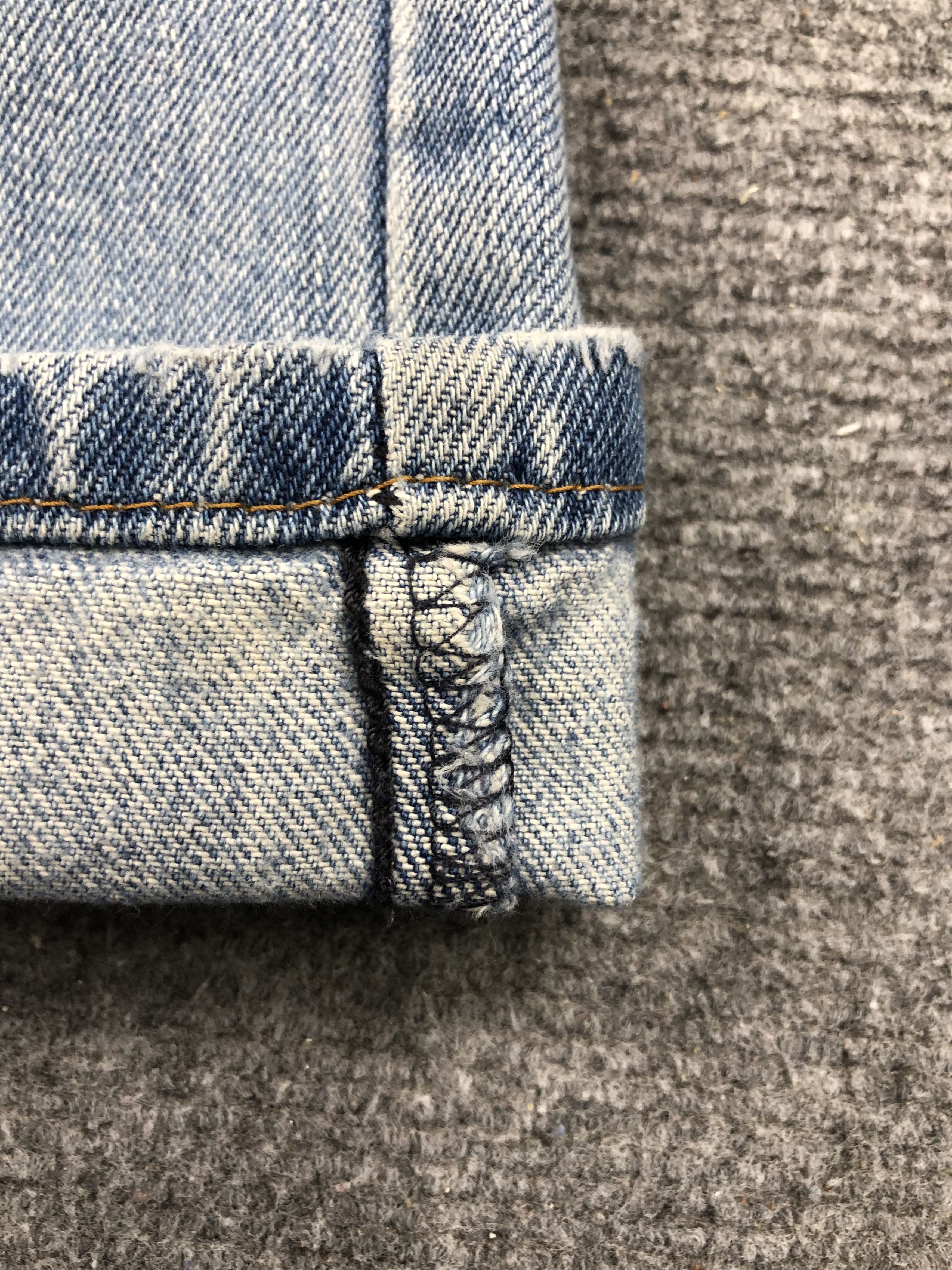 Levi's Vintage Levis 550 Light Wash Jeans DP1670 Size US 33 - 10 Thumbnail